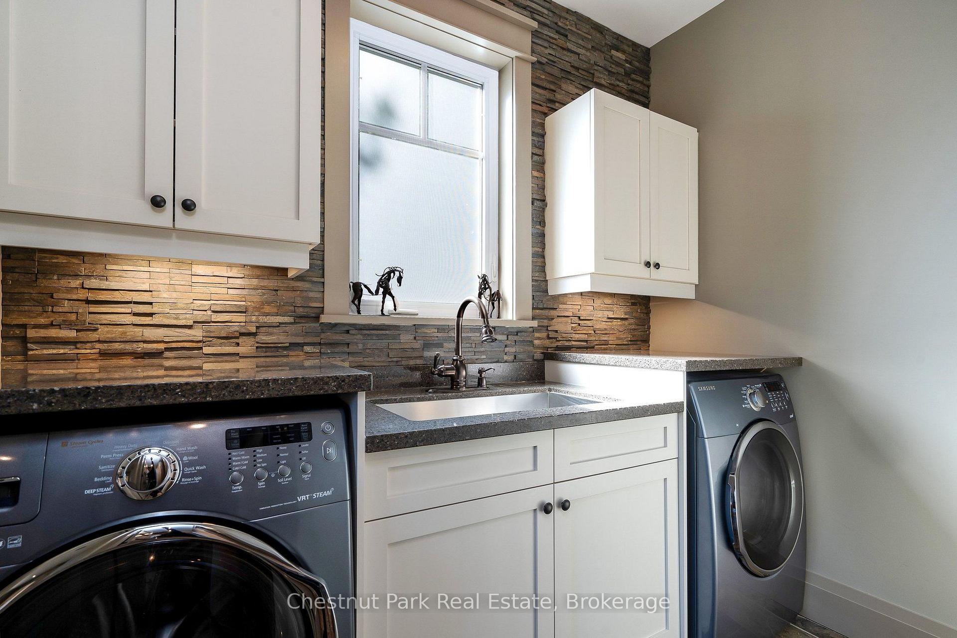 Photo 24 of 124 Snowbridge Way, Blue Mountains — HOMEH