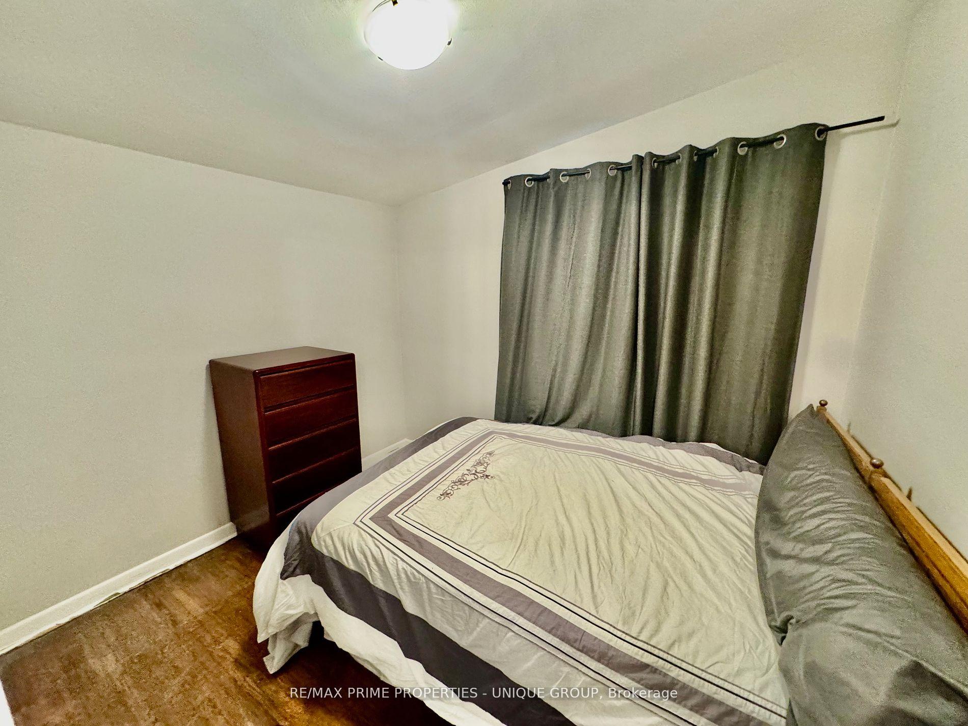 Photo 9 of 282 Roywood Drive, North York, Parkwoods-Donalda — HOMEH