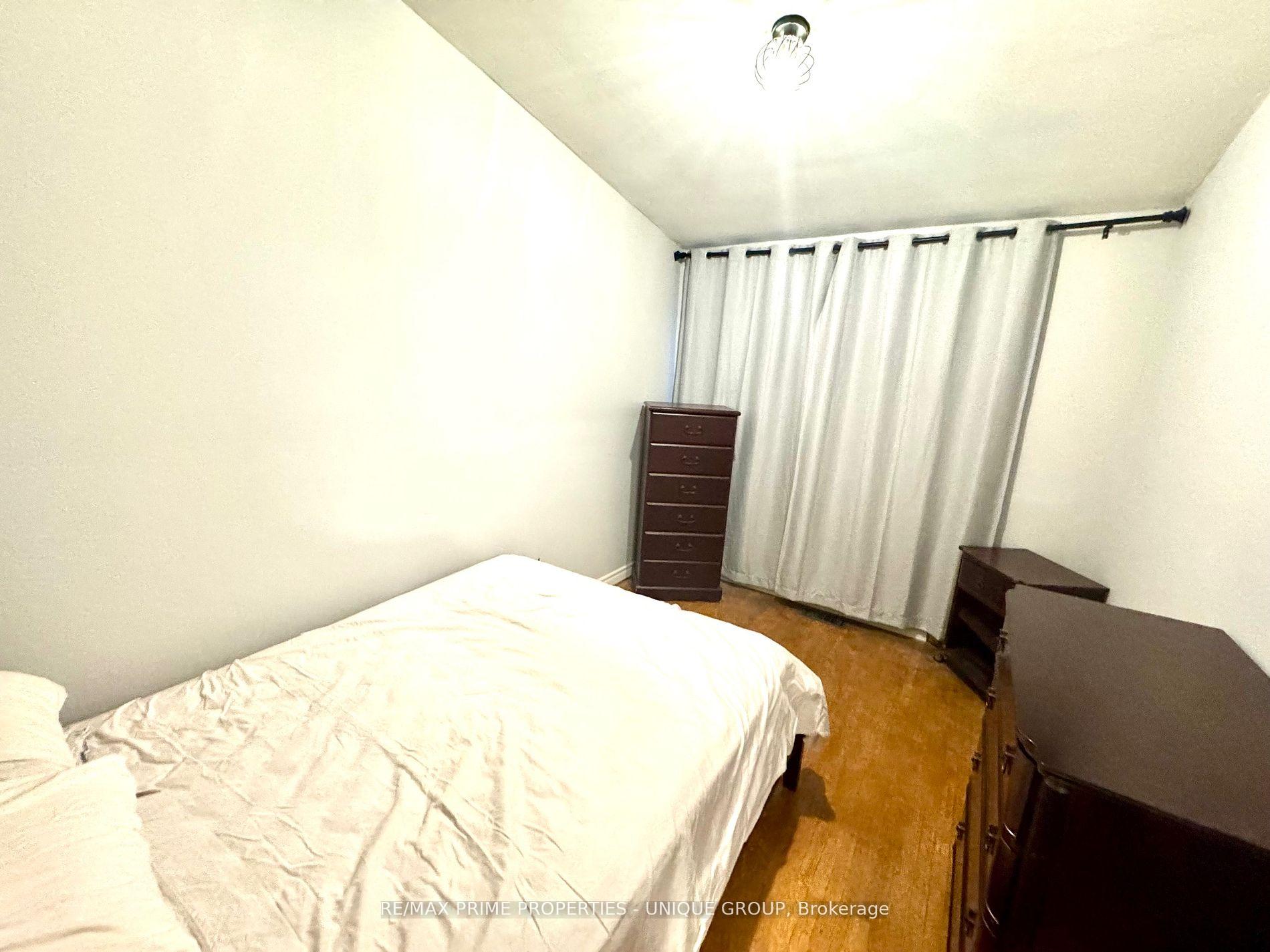 Photo 10 of 282 Roywood Drive, North York, Parkwoods-Donalda — HOMEH