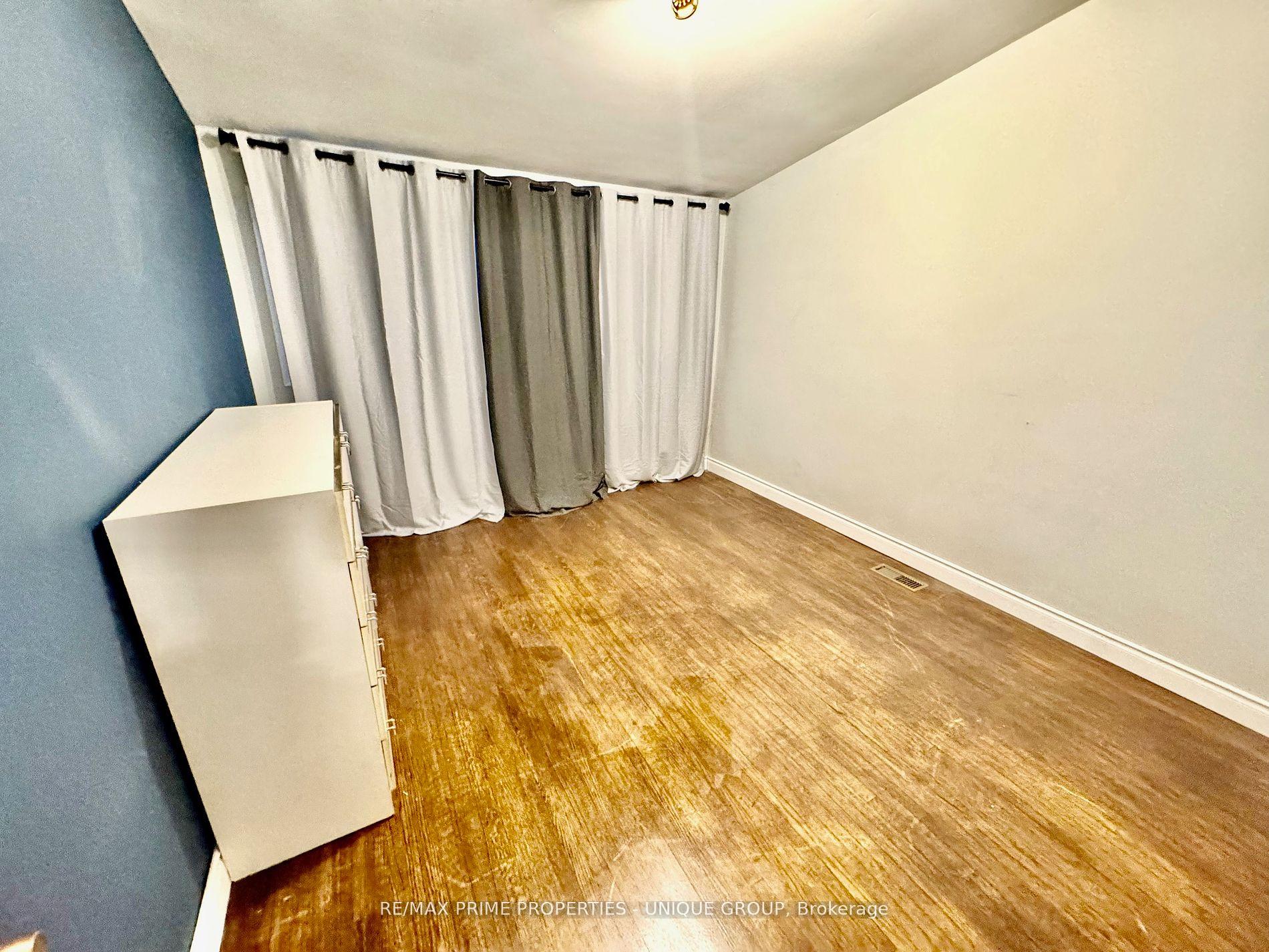 Photo 11 of 282 Roywood Drive, North York, Parkwoods-Donalda — HOMEH