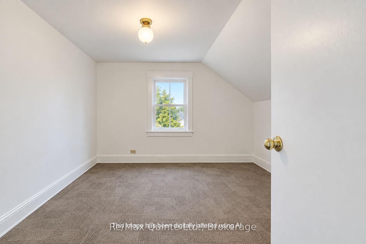 Photo 9 of 84 Moira Street E, Belleville, Belleville Ward — HOMEH