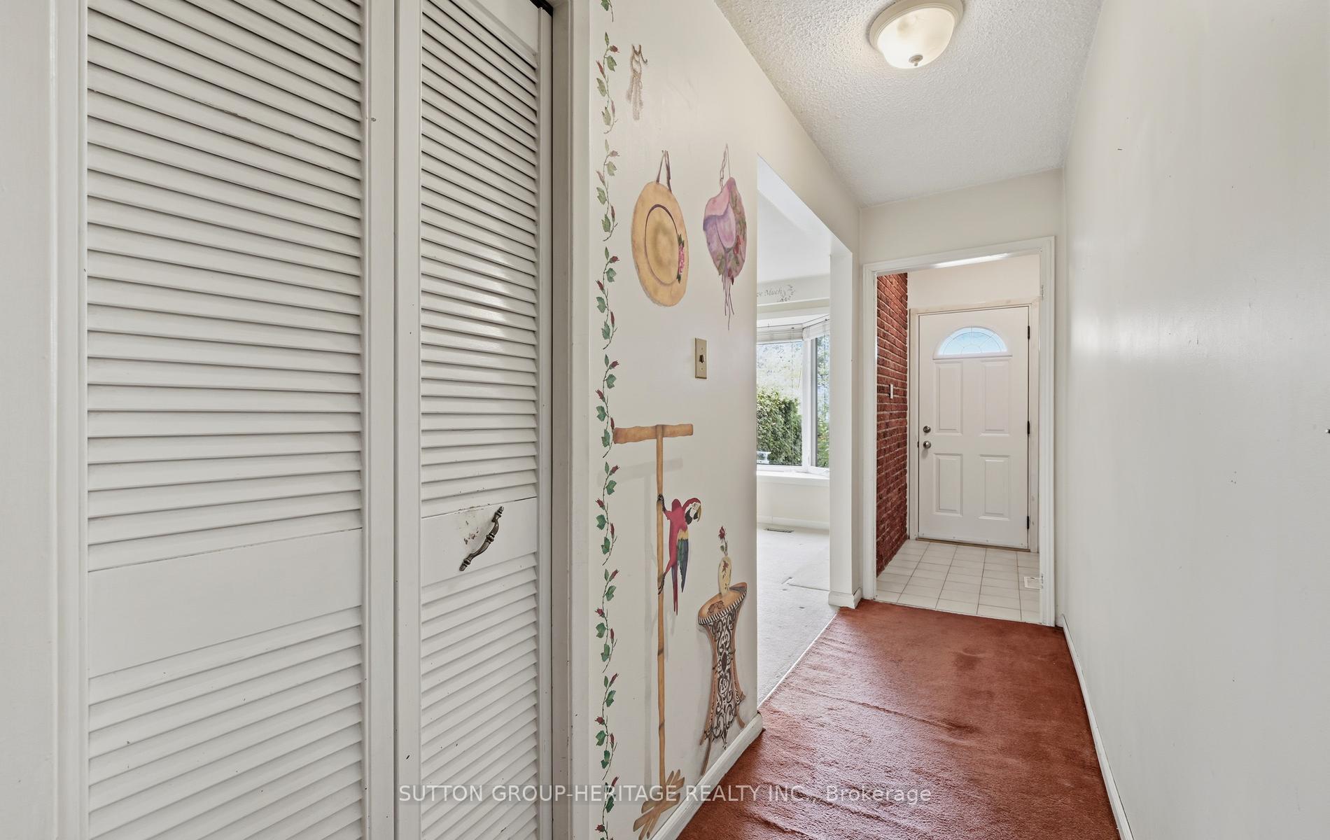 Photo 3 of 131 Darlingside Drive, Scarborough, West Hill — HOMEH