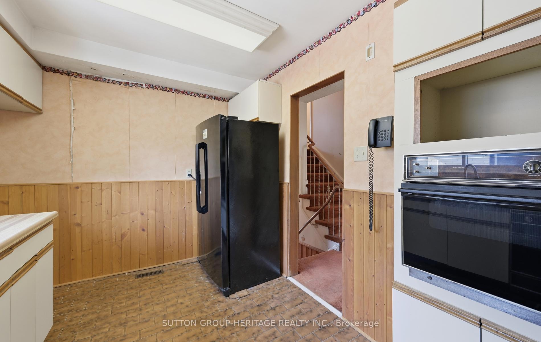 Photo 9 of 131 Darlingside Drive, Scarborough, West Hill — HOMEH