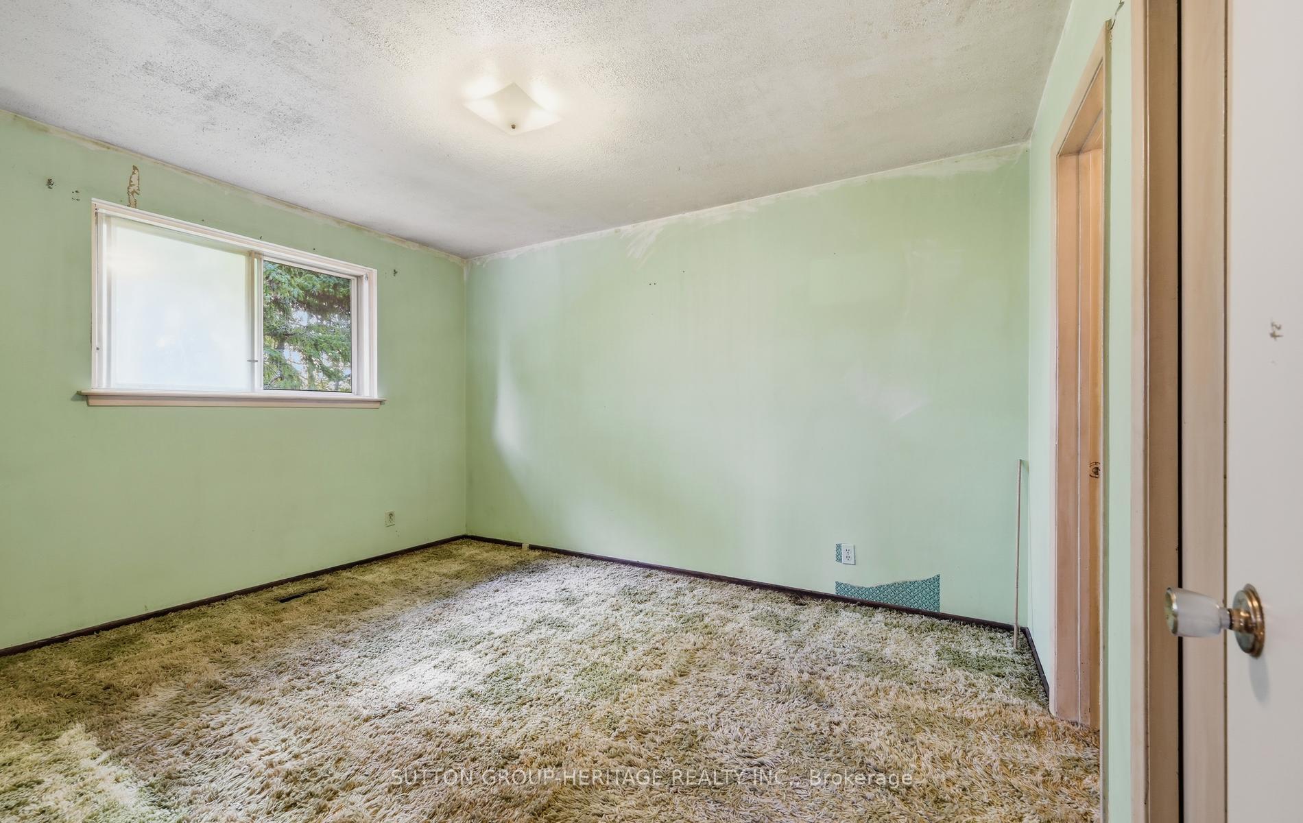 Photo 12 of 131 Darlingside Drive, Scarborough, West Hill — HOMEH