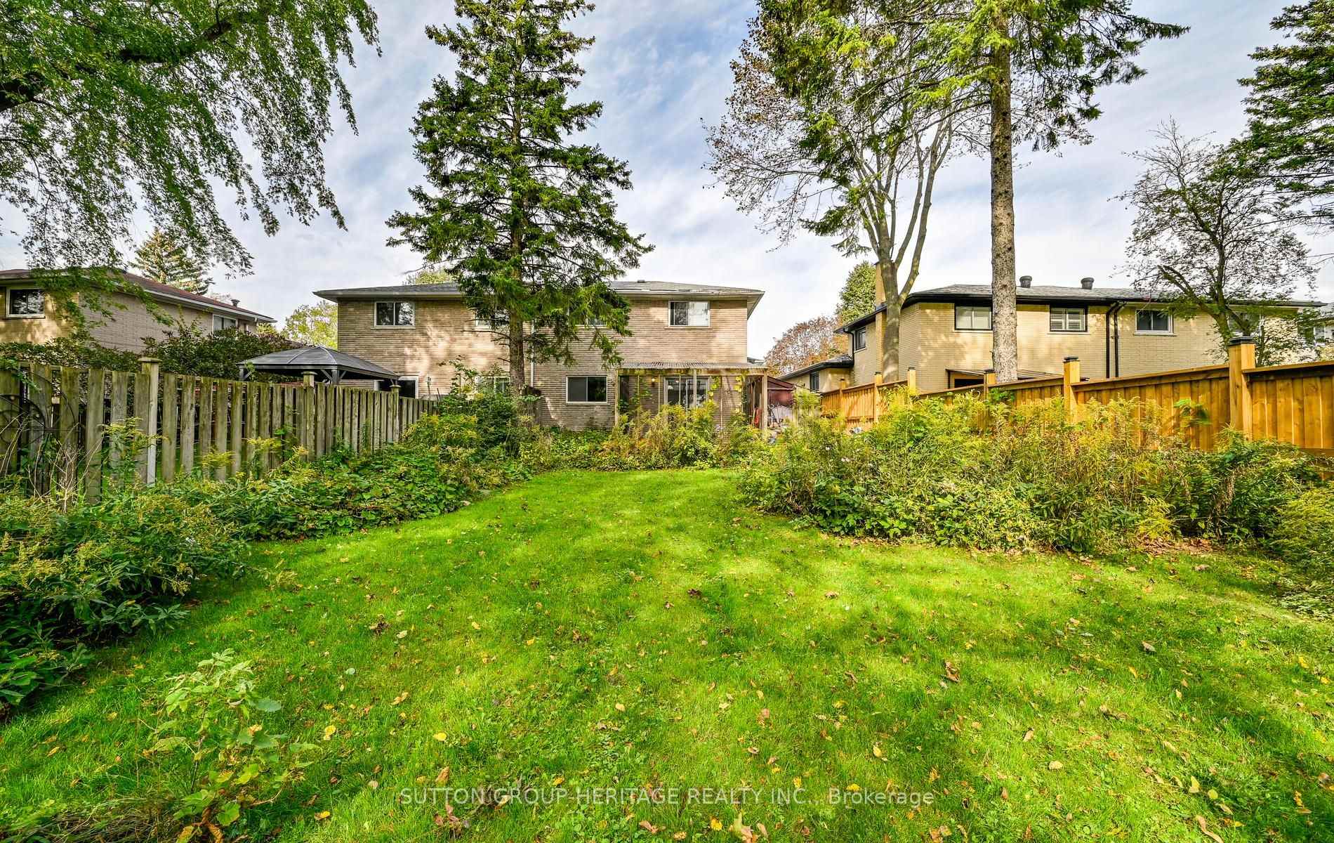 Photo 36 of 131 Darlingside Drive, Scarborough, West Hill — HOMEH