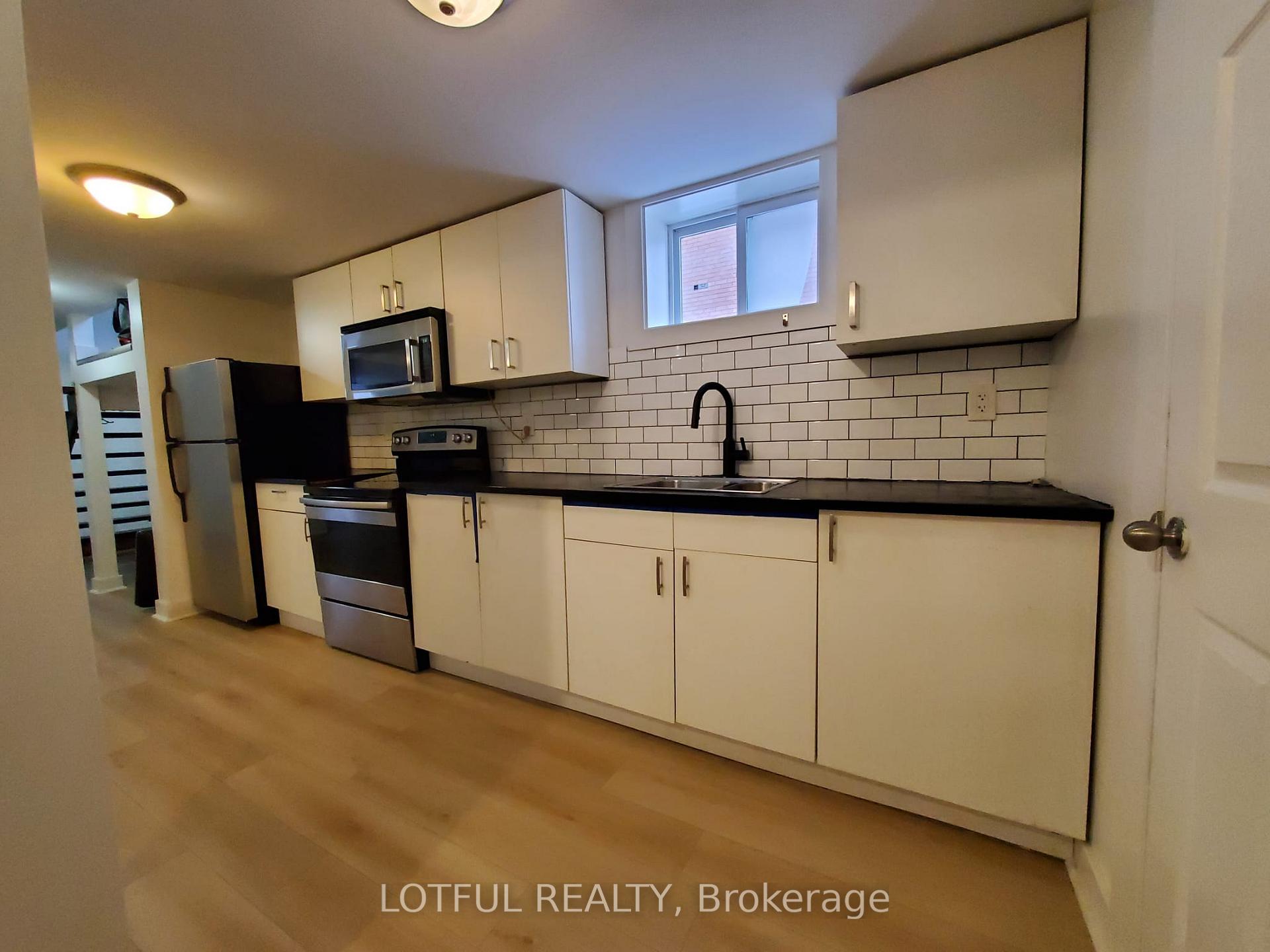 Photo 4 of Unit 3, 1107 Aldea Avenue, Ottawa, Billings Bridge — HOMEH