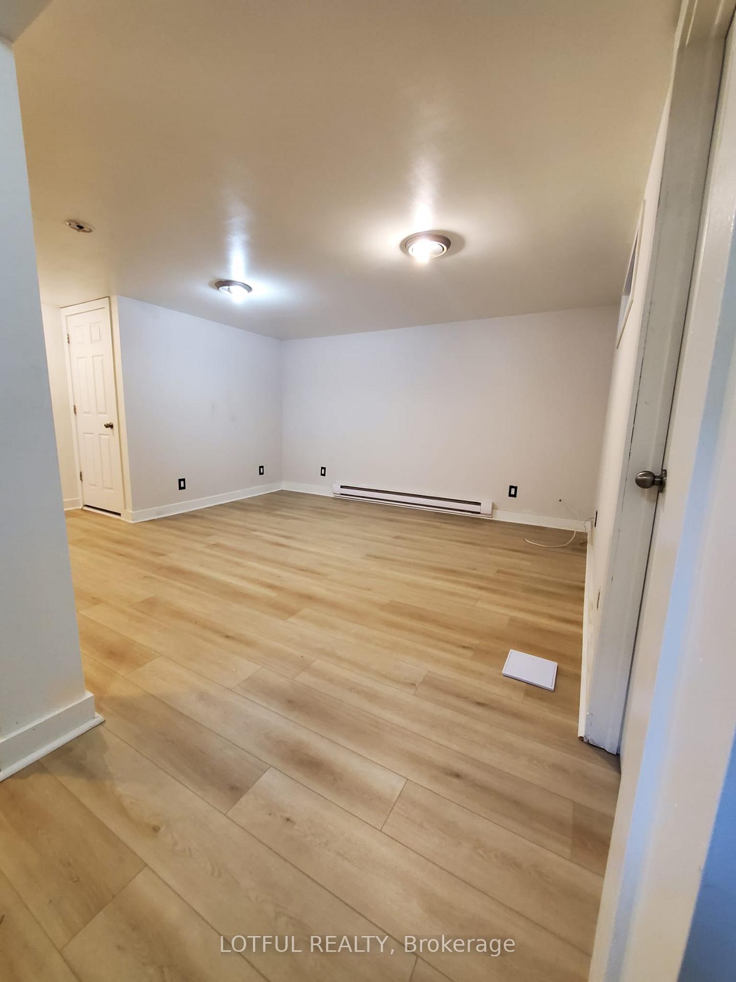 Photo 7 of Unit 3, 1107 Aldea Avenue, Ottawa, Billings Bridge — HOMEH