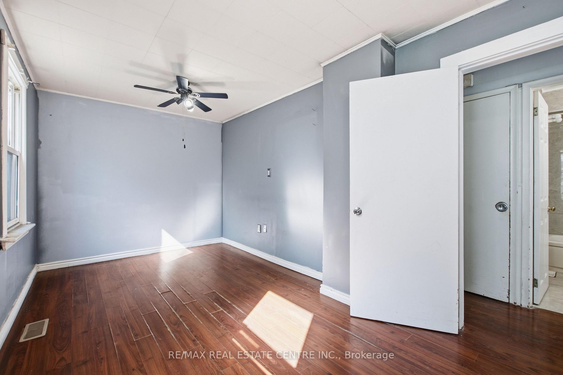 Photo 12 of 295 Strathearn Avenue, Hamilton, Homeside — HOMEH