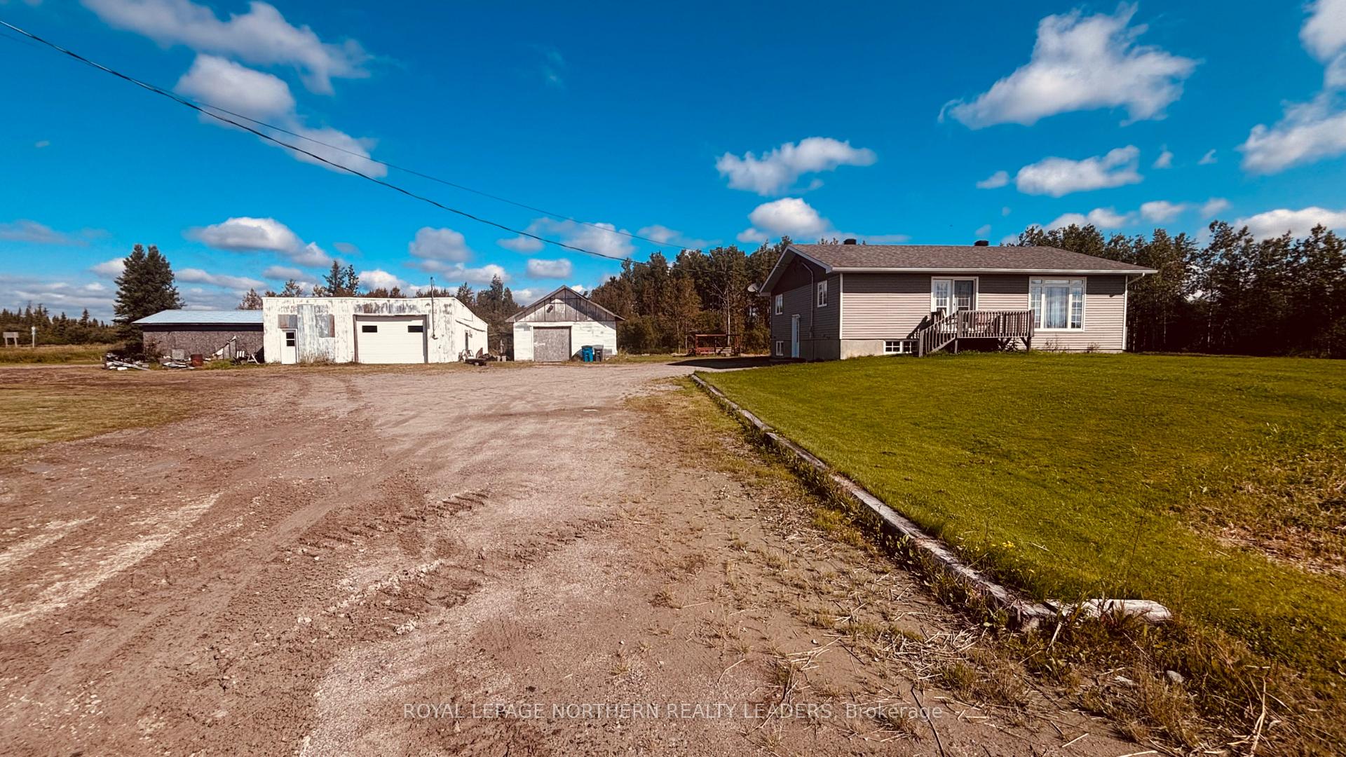 Photo 3 of 19 Nahma Road, Cochrane — HOMEH