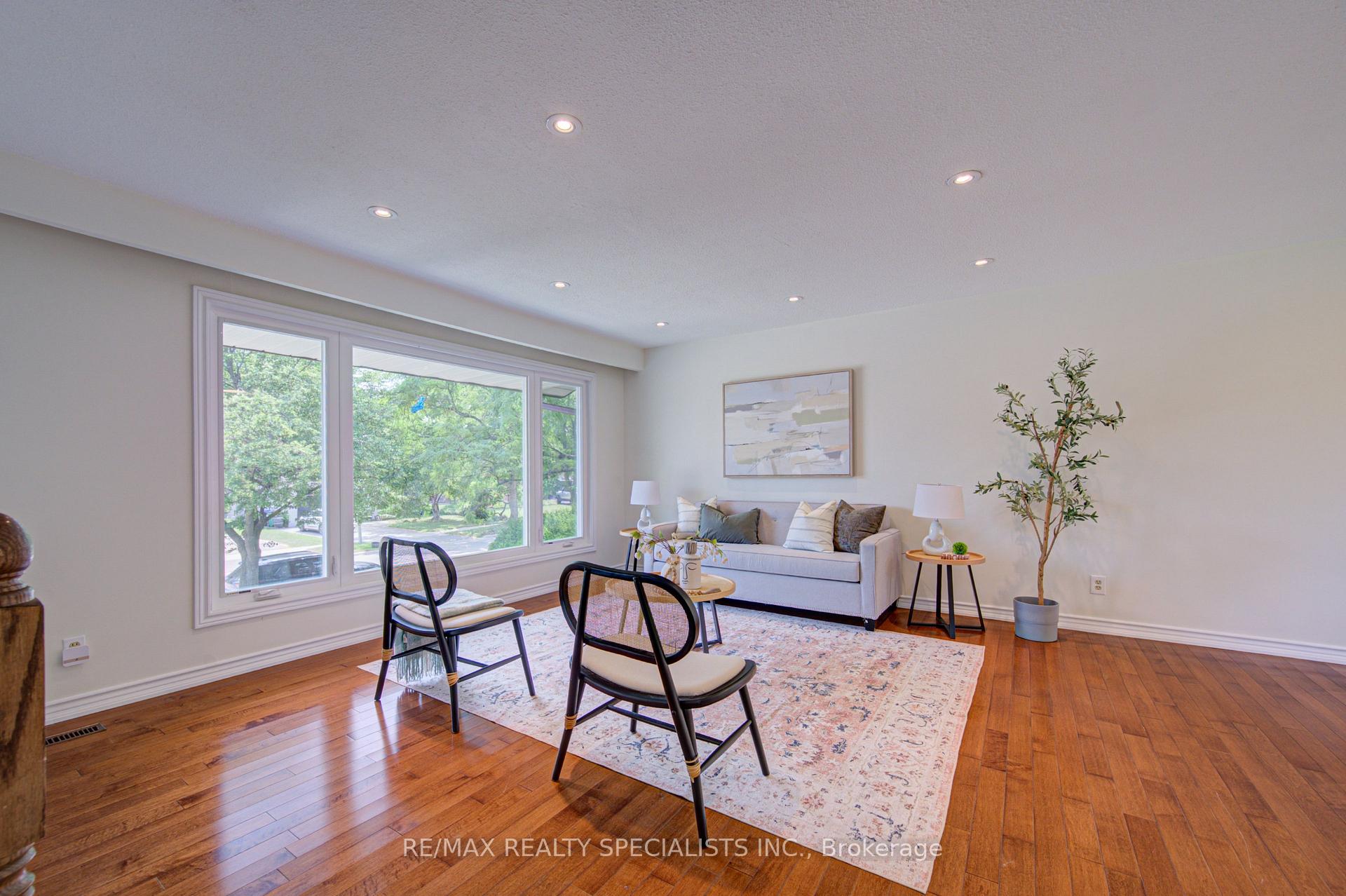Photo 6 of 2485 Council Ring Road, Mississauga, Erin Mills — HOMEH