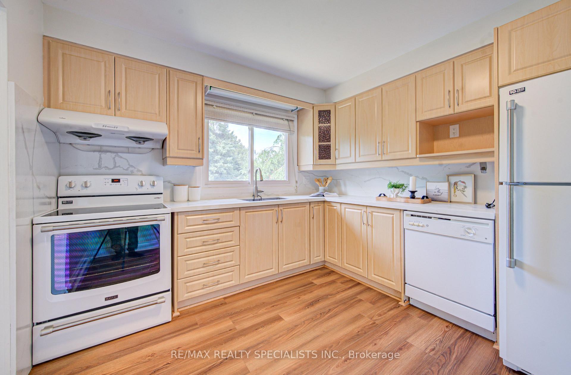 Photo 13 of 2485 Council Ring Road, Mississauga, Erin Mills — HOMEH