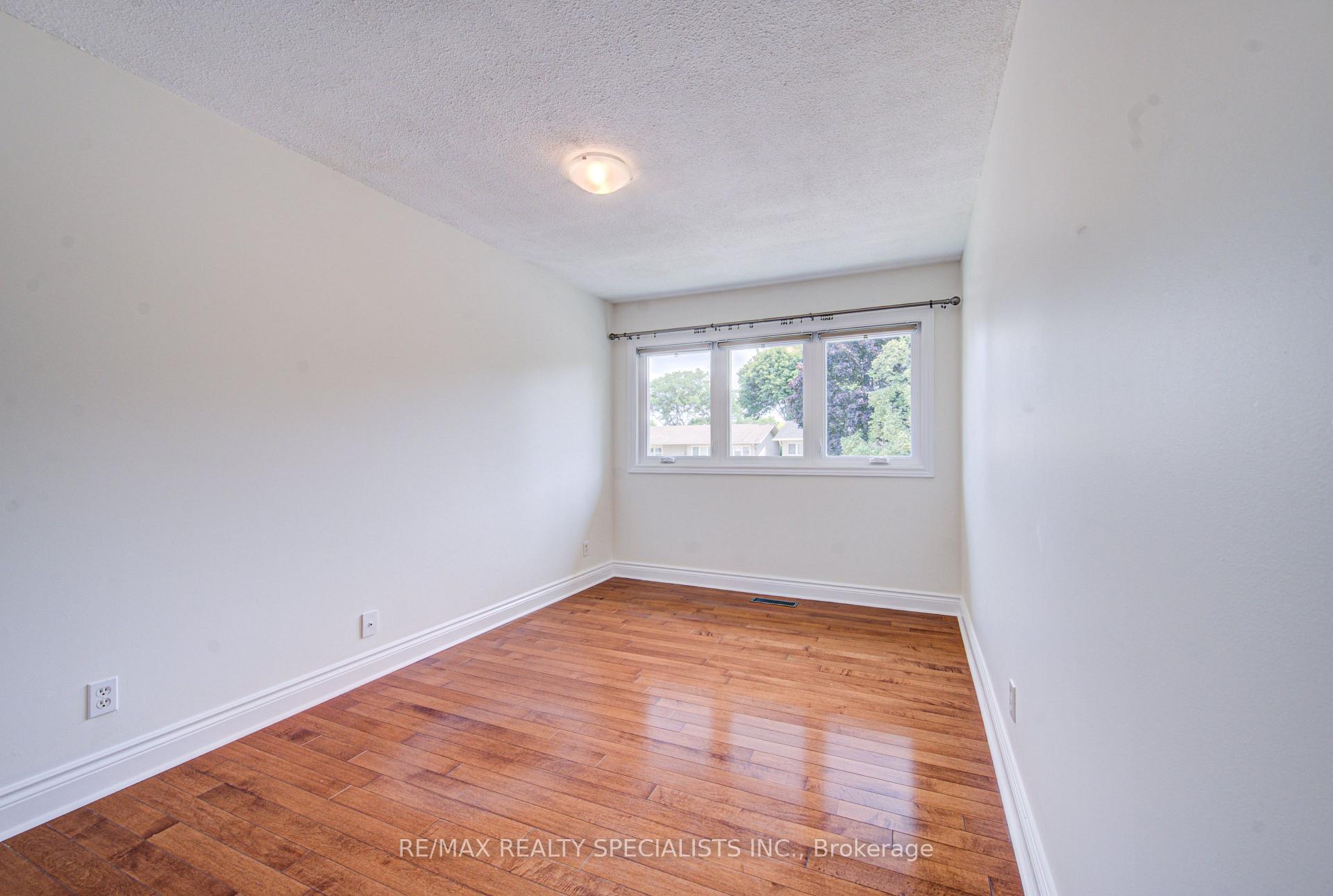 Photo 22 of 2485 Council Ring Road, Mississauga, Erin Mills — HOMEH
