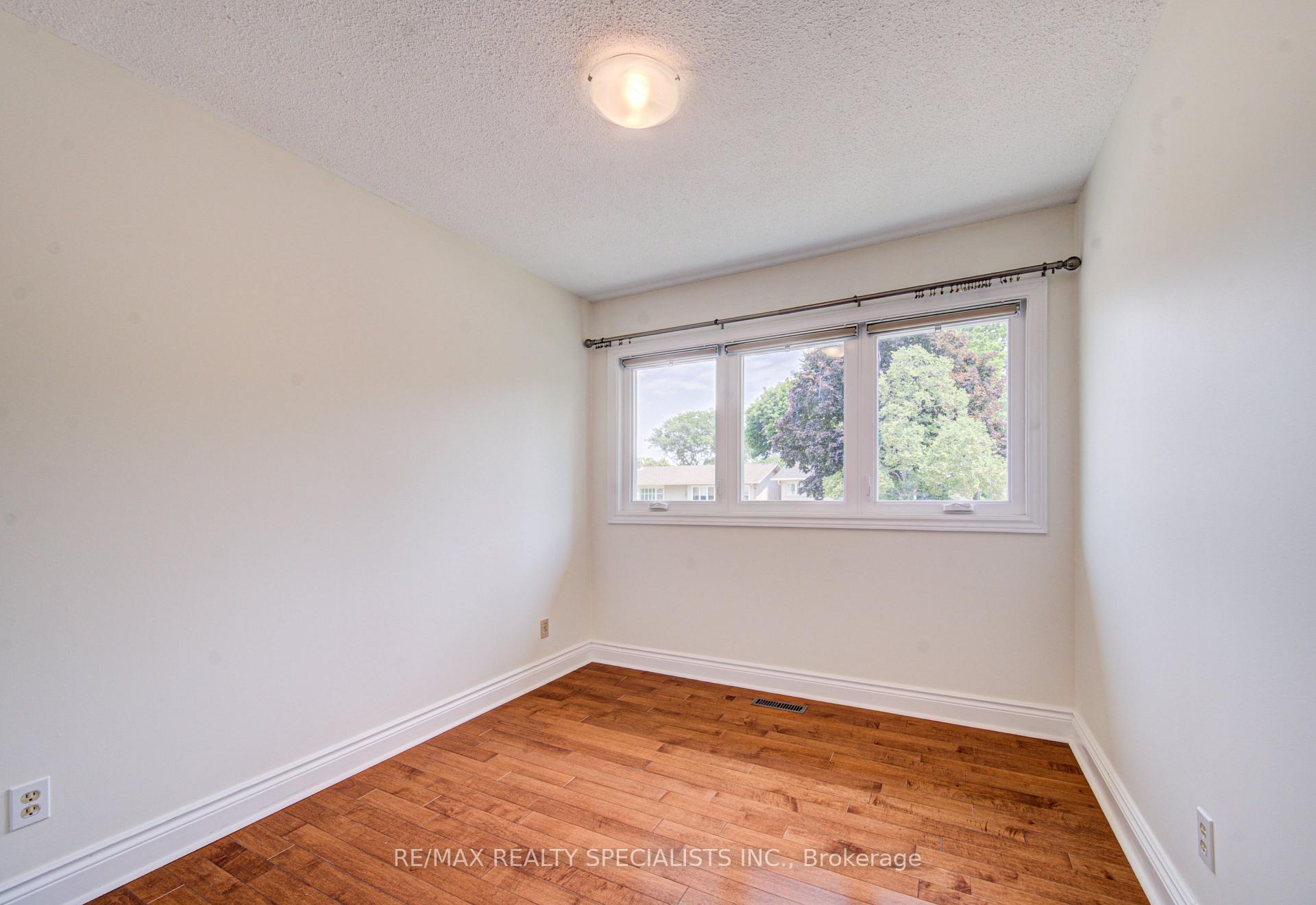 Photo 24 of 2485 Council Ring Road, Mississauga, Erin Mills — HOMEH