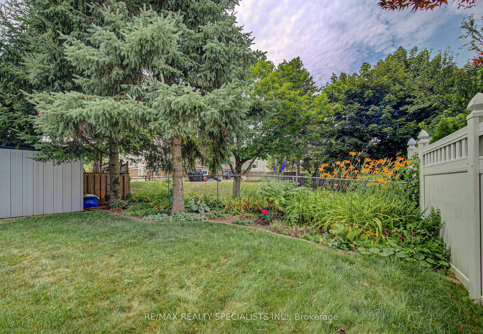 Photo 39 of 2485 Council Ring Road, Mississauga, Erin Mills — HOMEH