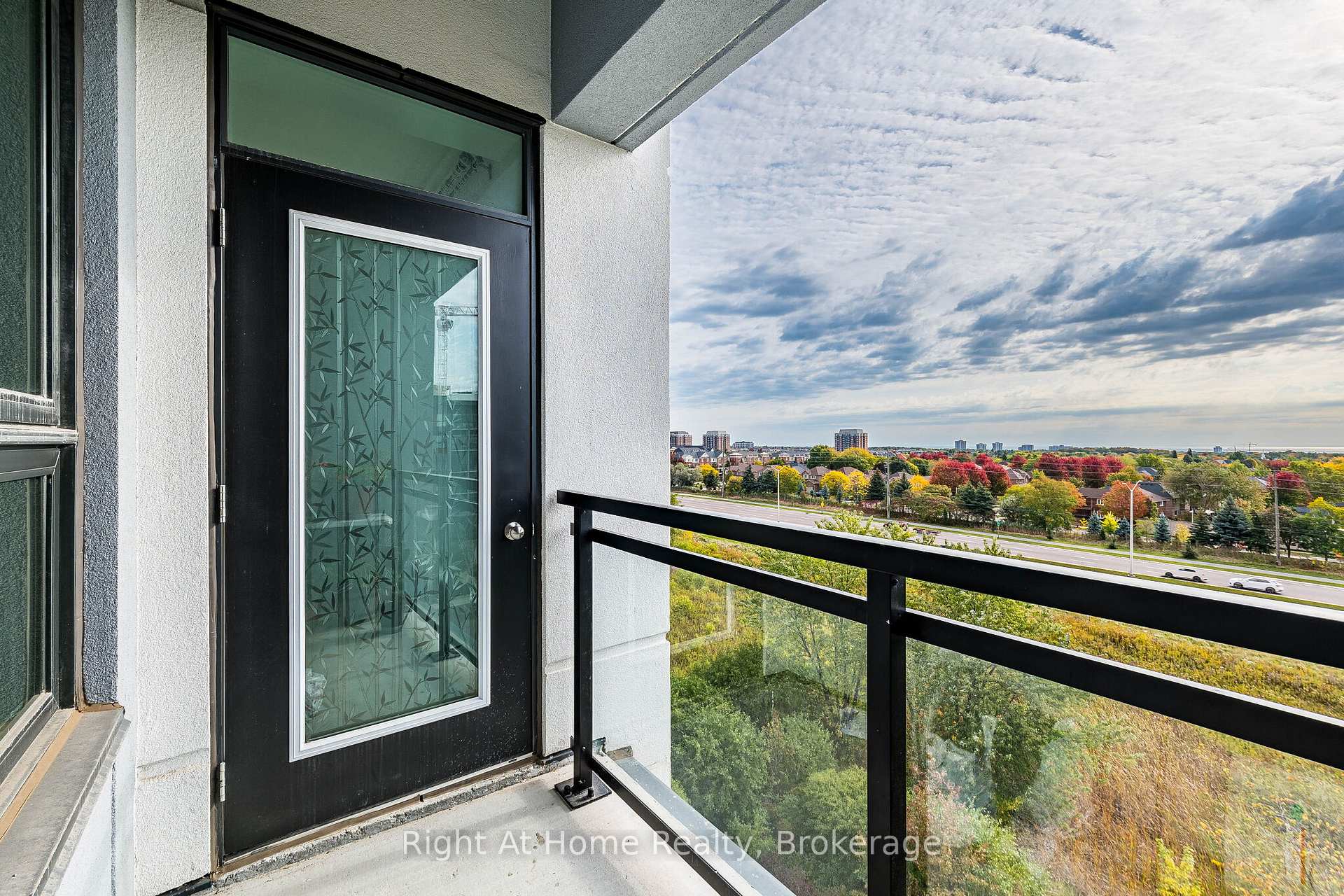Photo 28 of Unit 511, 50 Kaitting Trail, Oakville, Glenorchy — HOMEH