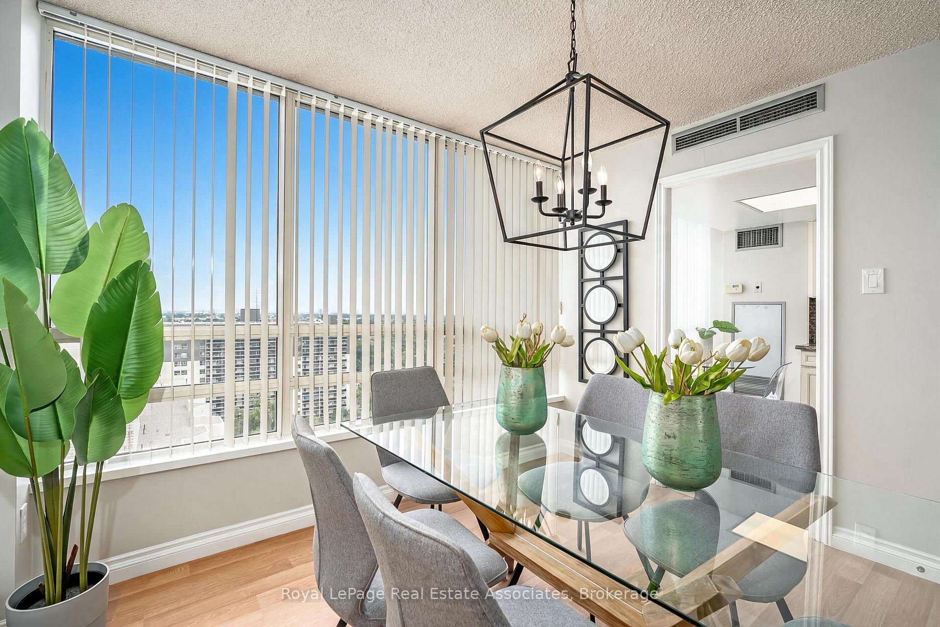 Photo 12 of Unit 1611, 75 King Street E, Mississauga, Cooksville — HOMEH