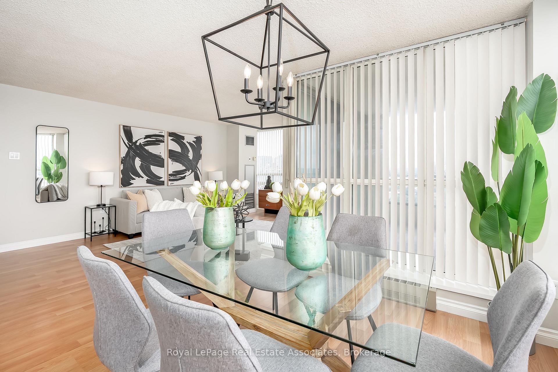 Photo 13 of Unit 1611, 75 King Street E, Mississauga, Cooksville — HOMEH