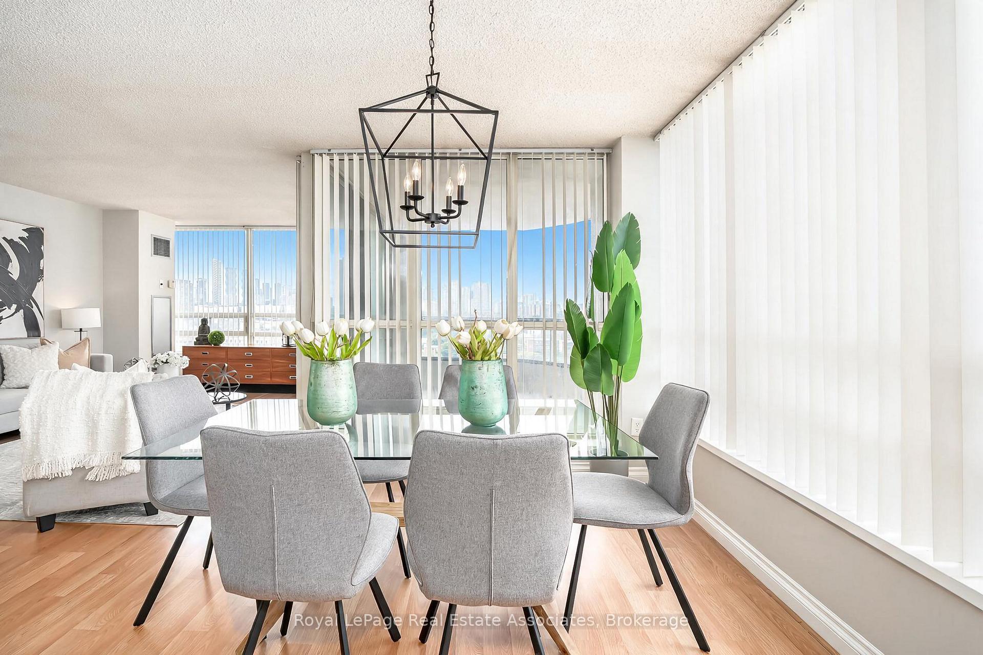 Photo 14 of Unit 1611, 75 King Street E, Mississauga, Cooksville — HOMEH