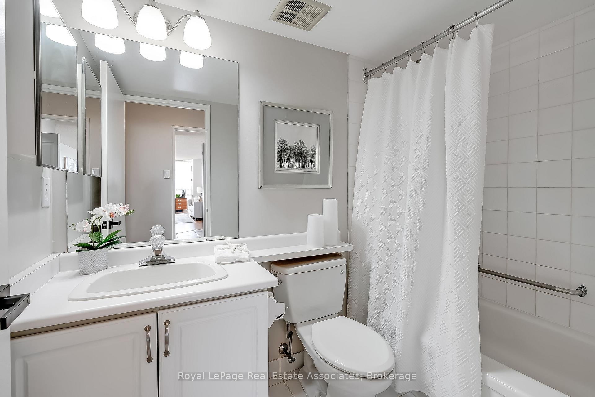 Photo 28 of Unit 1611, 75 King Street E, Mississauga, Cooksville — HOMEH