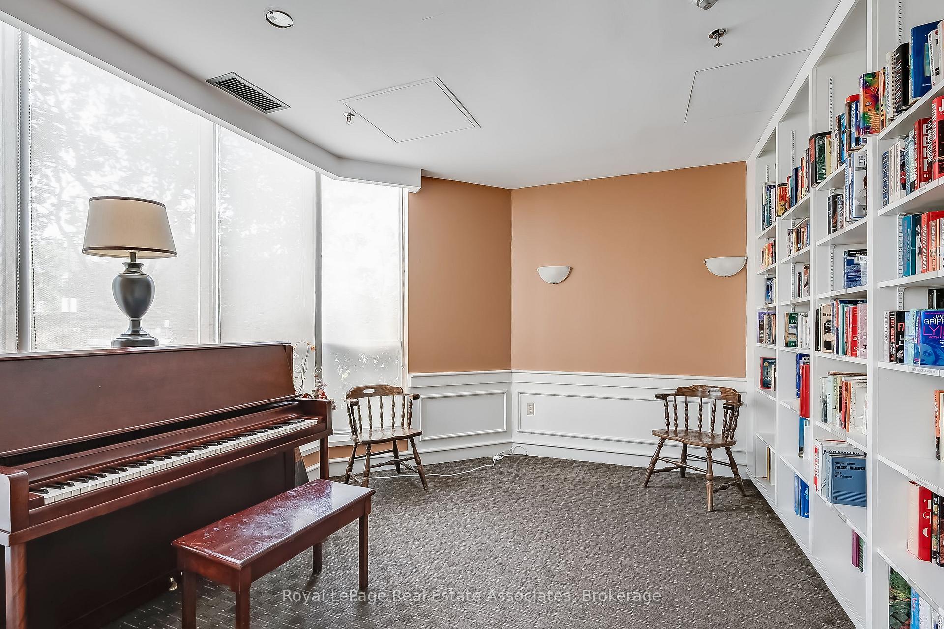 Photo 45 of Unit 1611, 75 King Street E, Mississauga, Cooksville — HOMEH