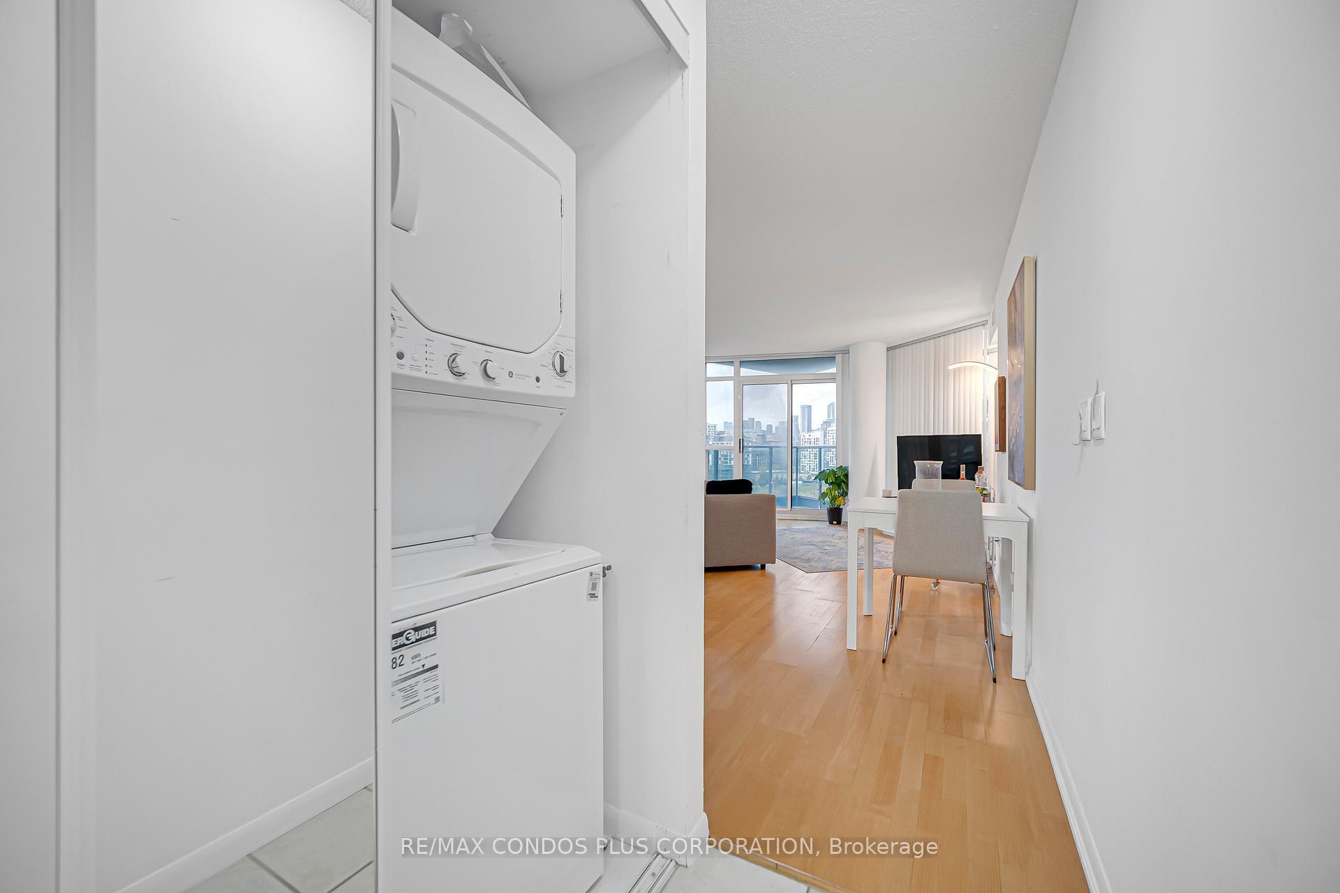 Photo 19 of Unit 1609, 231 Fort York Boulevard, Toronto, Niagara — HOMEH