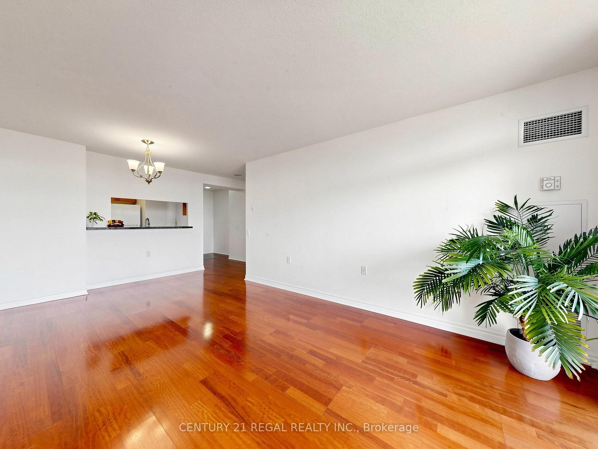 Photo 8 of Unit 434, 650 Lawrence Avenue W, Toronto, Englemount-Lawrence — HOMEH
