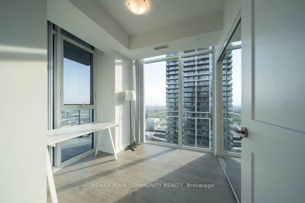 Photo 9 of Unit 3406, 7895 Jane Street, Vaughan, Concord — HOMEH