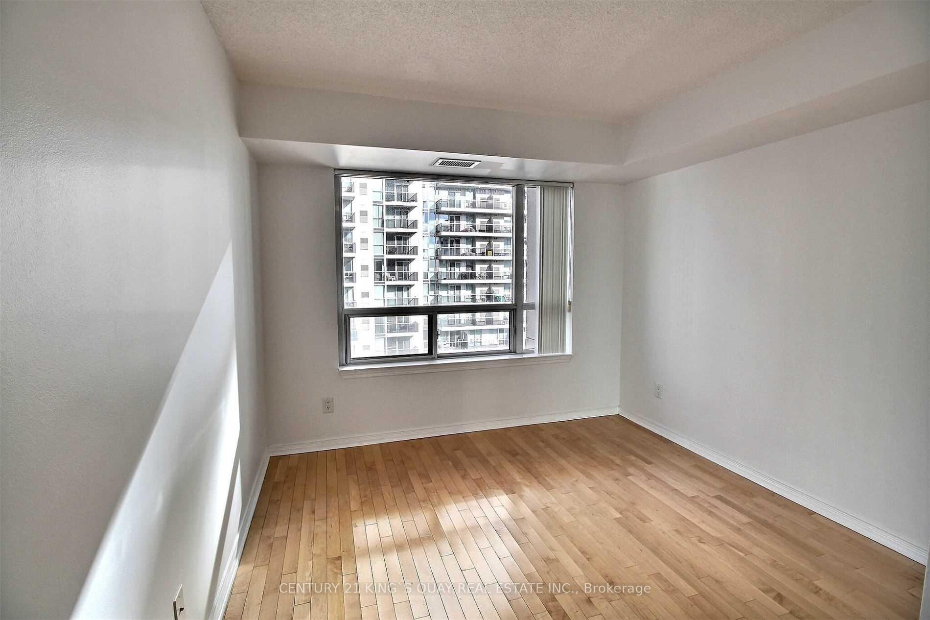 Photo 10 of Unit 2511, 155 Beecroft Road, North York, Lansing-Westgate — HOMEH