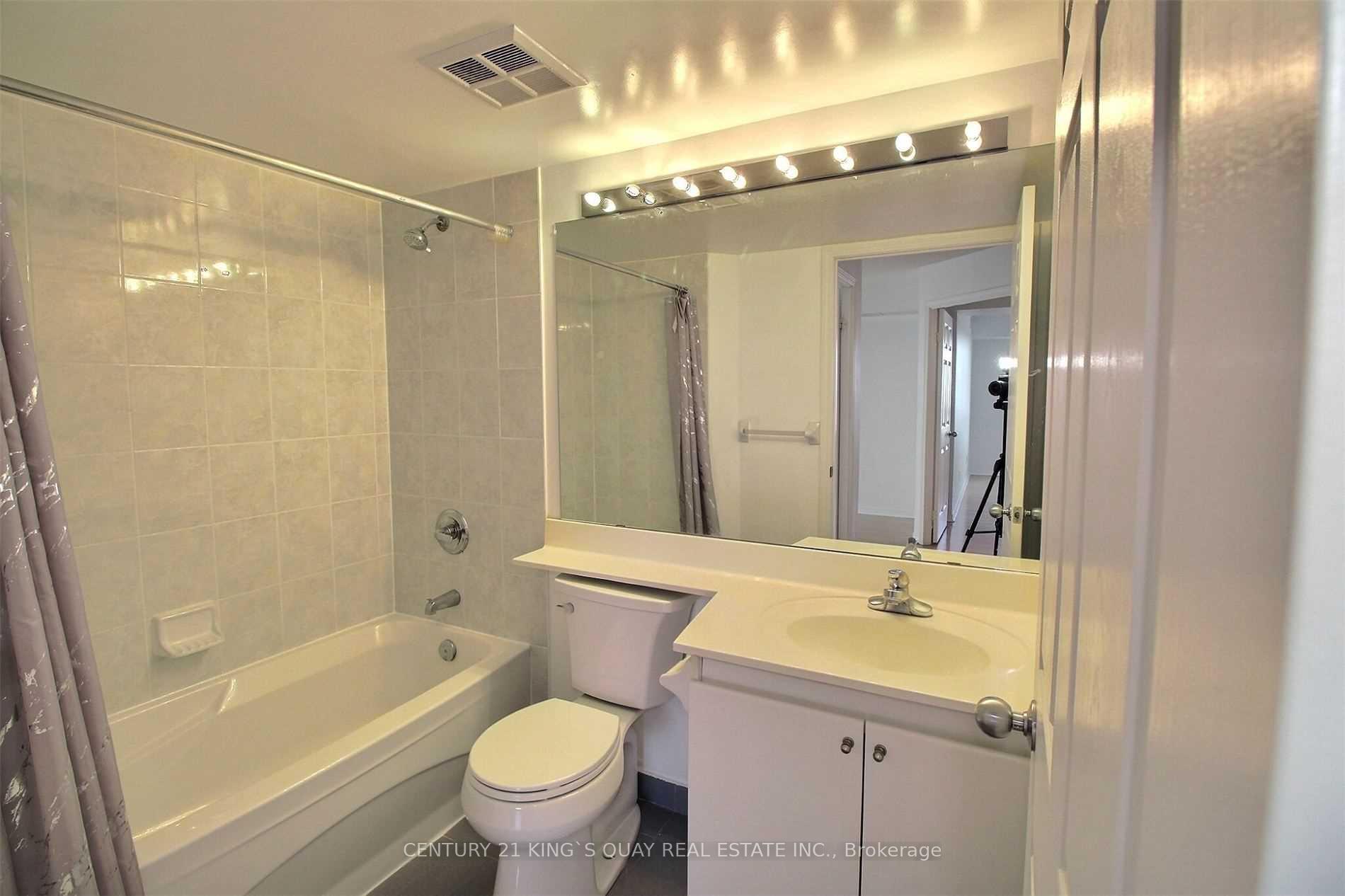 Photo 13 of Unit 2511, 155 Beecroft Road, North York, Lansing-Westgate — HOMEH