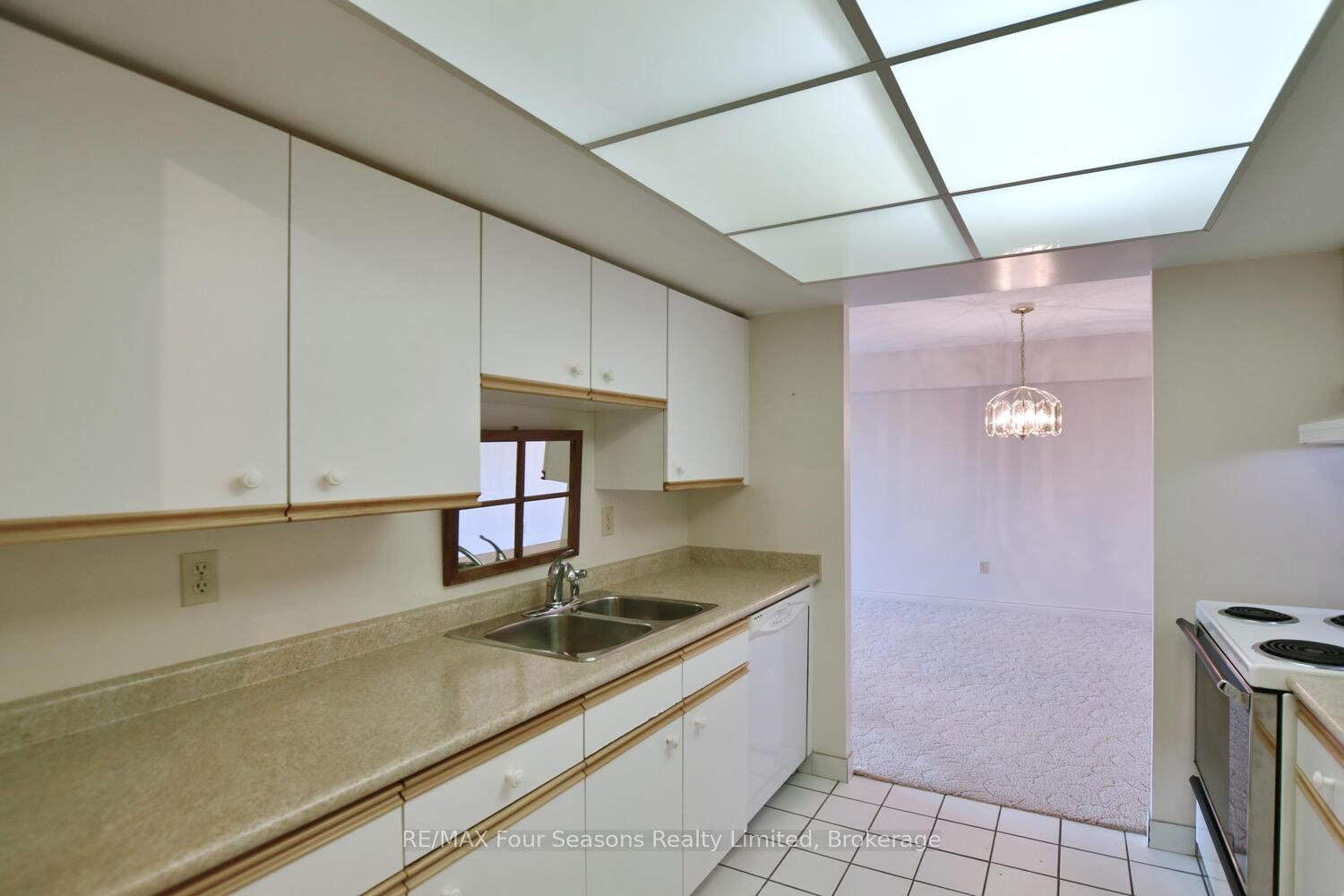 Photo 11 of Unit 505, 172 Eighth Street, Collingwood — HOMEH