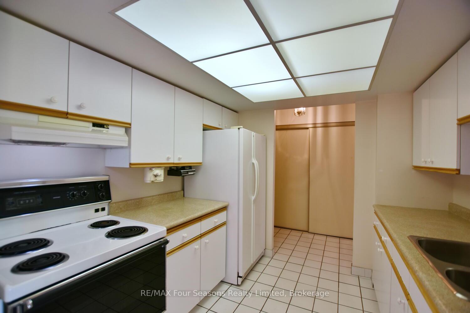 Photo 12 of Unit 505, 172 Eighth Street, Collingwood — HOMEH