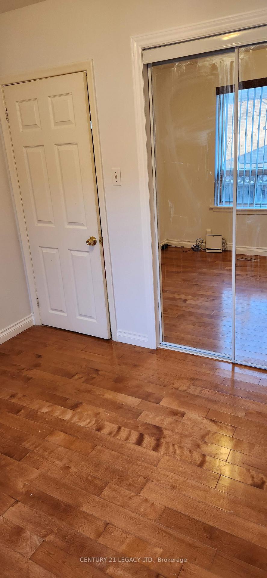Photo 18 of 27 Par Avenue, Scarborough, Woburn — HOMEH