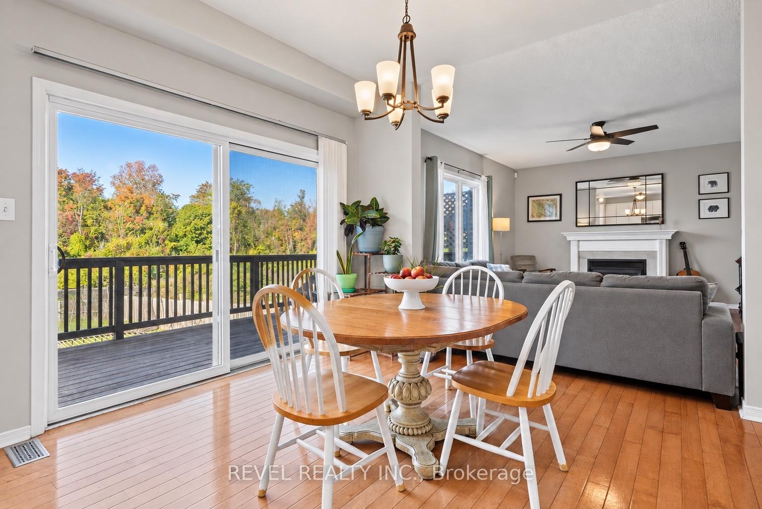 Photo 14 of 30 Sun King Crescent, Barrie, Innis-Shore — HOMEH