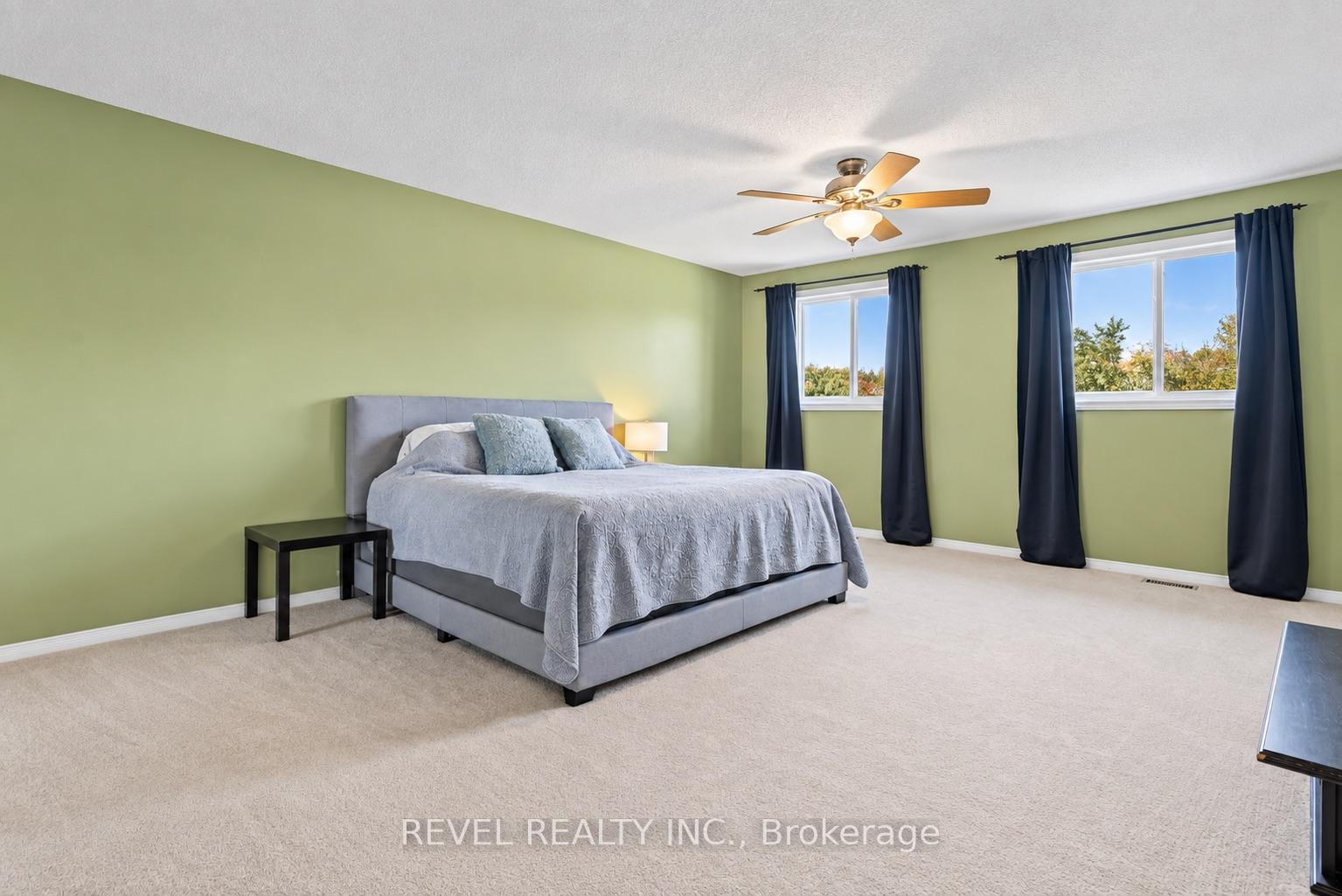 Photo 25 of 30 Sun King Crescent, Barrie, Innis-Shore — HOMEH