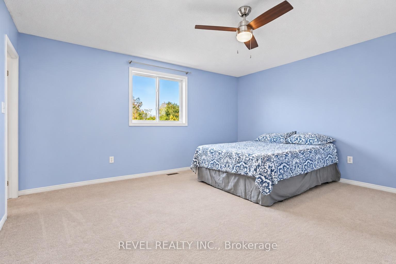 Photo 34 of 30 Sun King Crescent, Barrie, Innis-Shore — HOMEH
