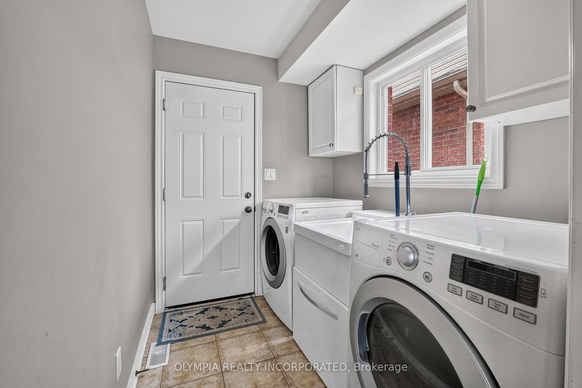 Photo 10 of 72 Tuliptree Road, Thorold, Confederation Heights — HOMEH