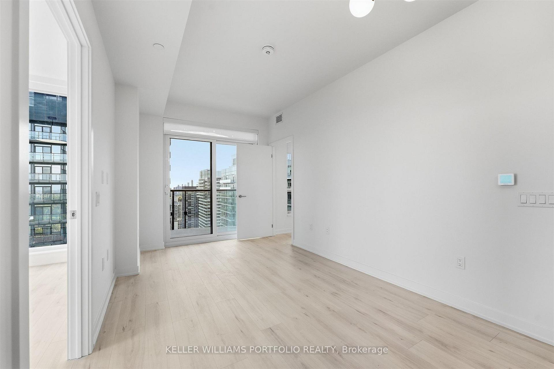 Photo 8 of Unit 3412, 110 Broadway Avenue, Toronto, Mount Pleasant West — HOMEH