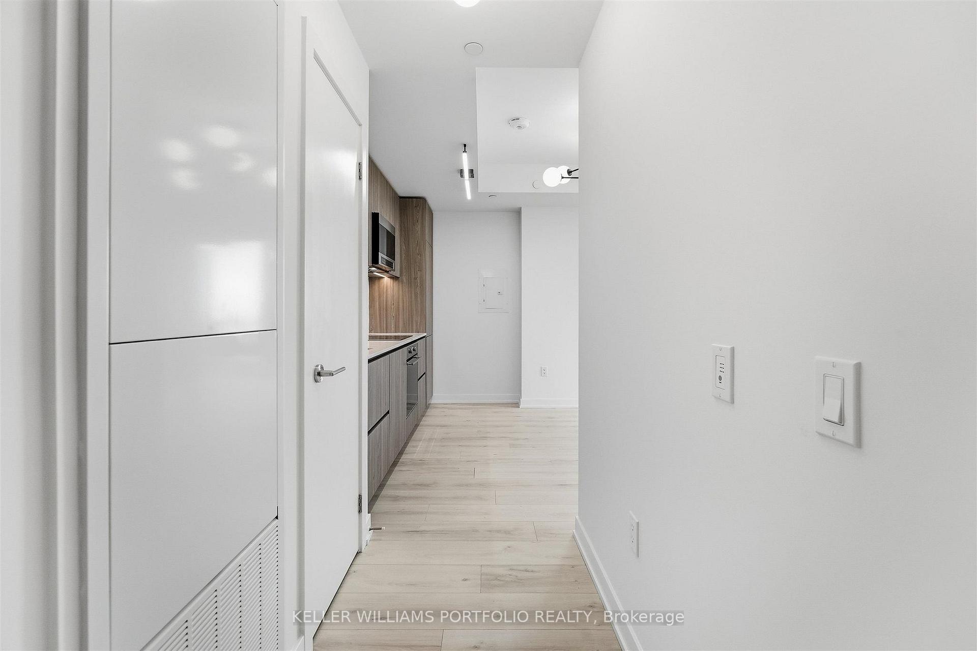Photo 12 of Unit 3412, 110 Broadway Avenue, Toronto, Mount Pleasant West — HOMEH