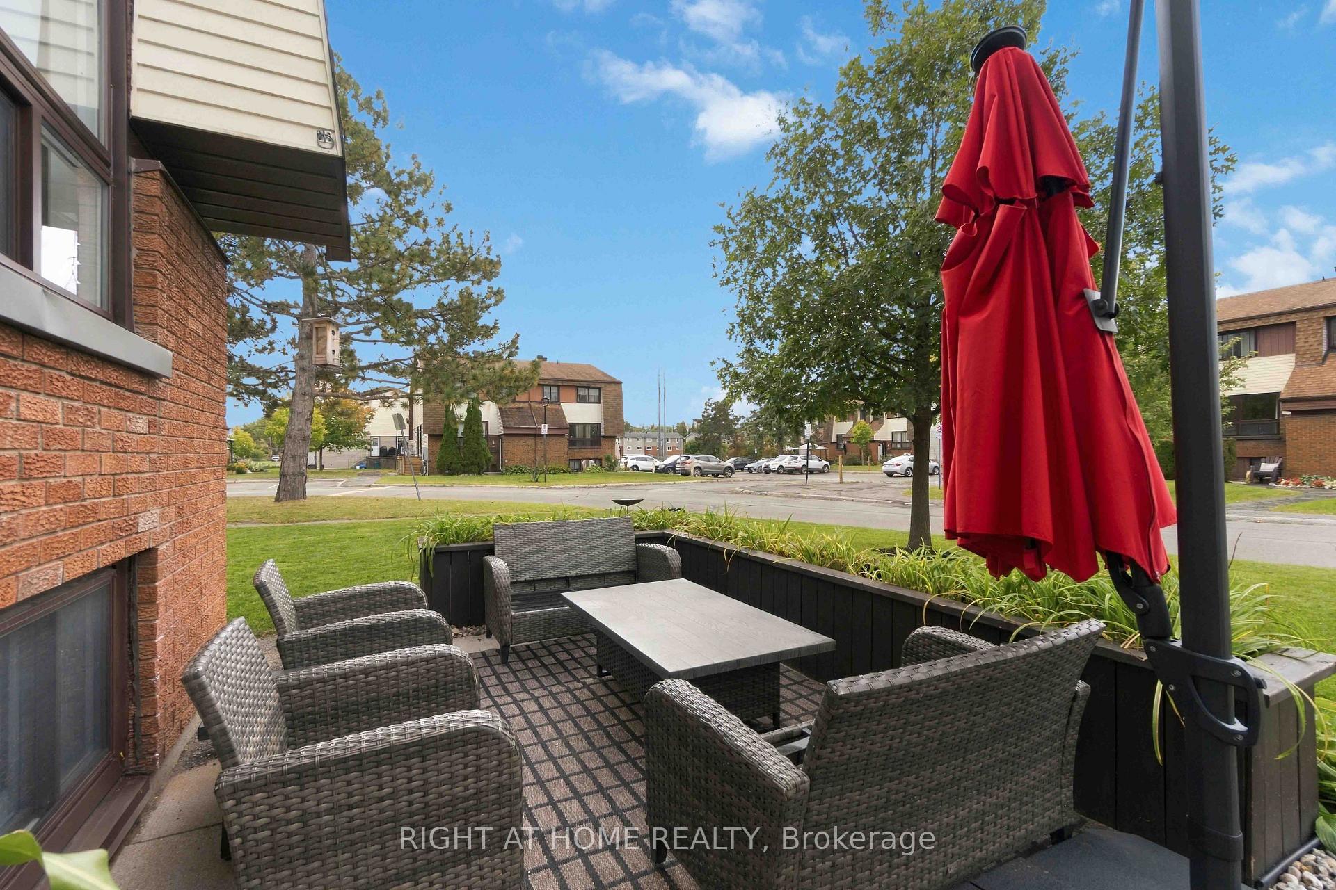 Photo 3 of Unit C, 23 Woodvale, Ottawa, Craig Henry/Woodvale — HOMEH