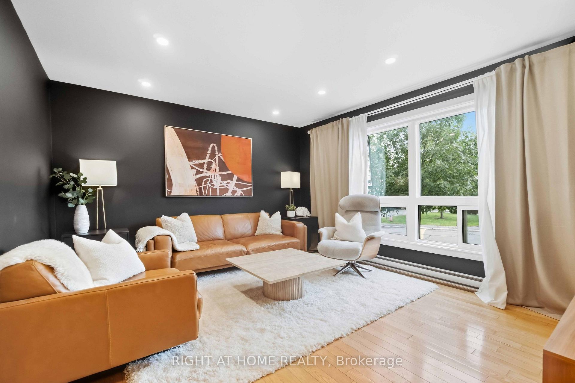 Photo 8 of Unit C, 23 Woodvale, Ottawa, Craig Henry/Woodvale — HOMEH