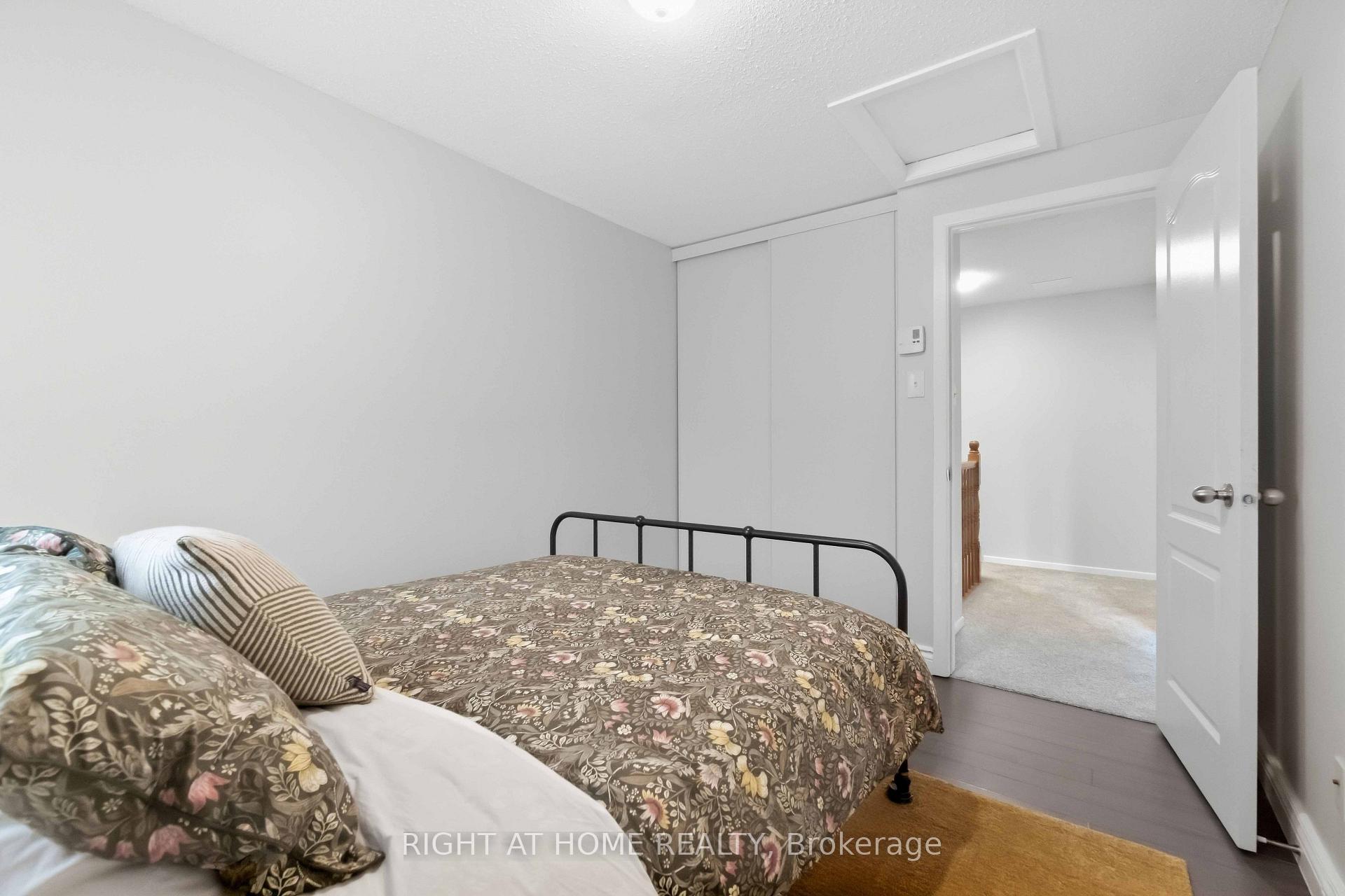 Photo 19 of Unit C, 23 Woodvale, Ottawa, Craig Henry/Woodvale — HOMEH