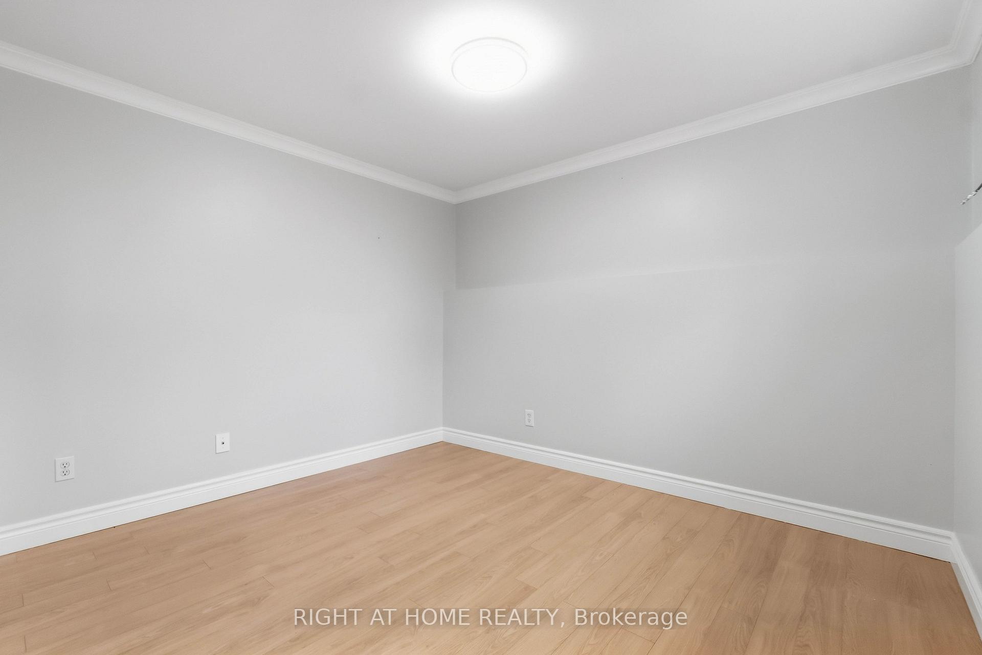 Photo 25 of Unit C, 23 Woodvale, Ottawa, Craig Henry/Woodvale — HOMEH