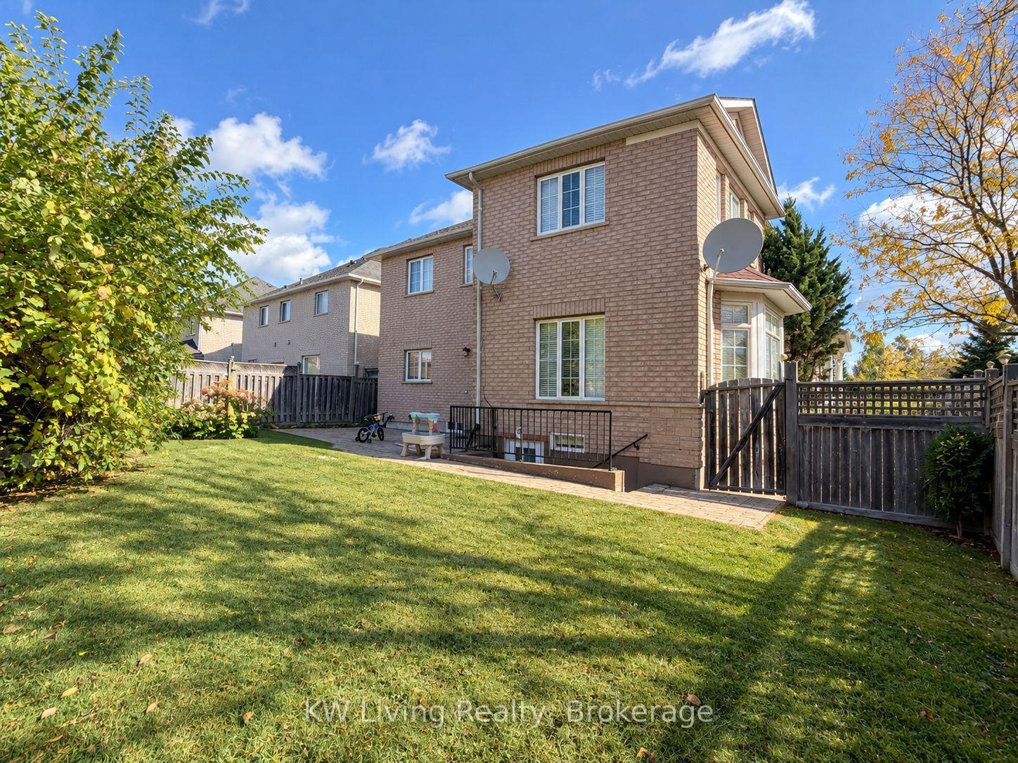 Photo 6 of 26 Gardenia Crescent, Markham, Cachet — HOMEH