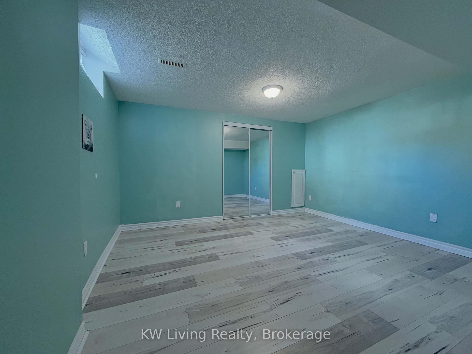 Photo 15 of 26 Gardenia Crescent, Markham, Cachet — HOMEH