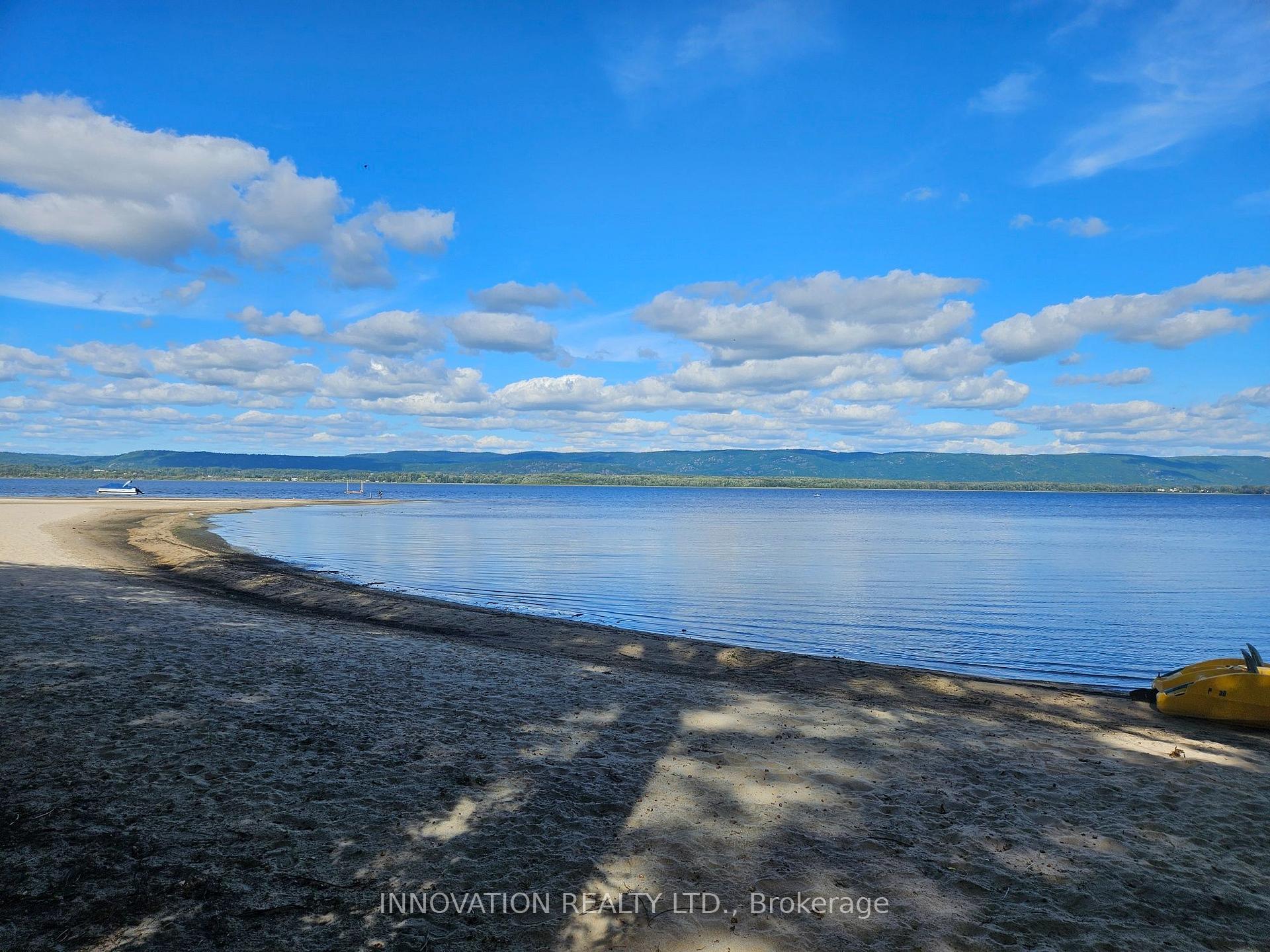 Photo 3 of 628 Bayview Drive, Ottawa, Constance Bay — HOMEH