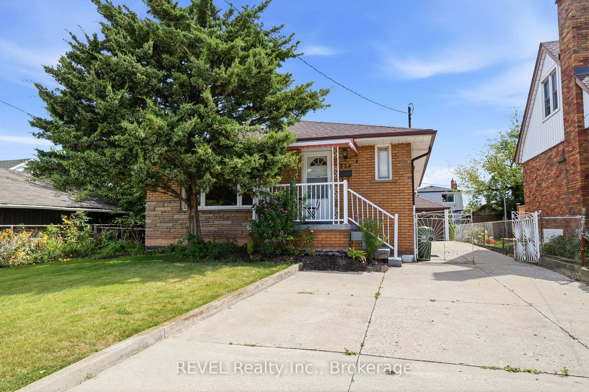 Photo of 330 Waverly Street