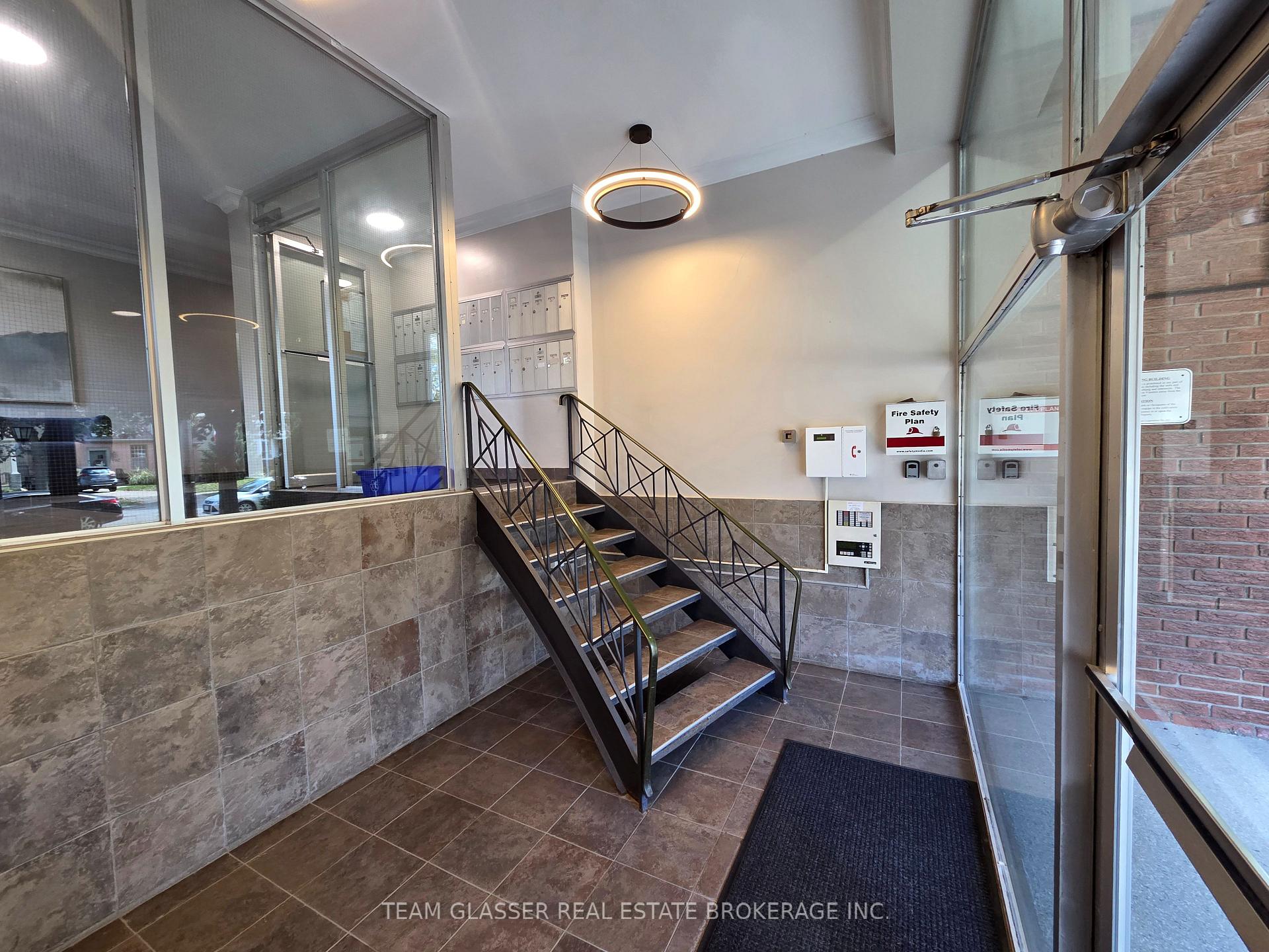 Photo 3 of Unit 505, 570 William Street, London, East F — HOMEH