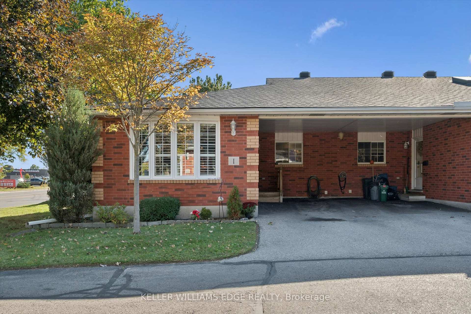 Photo of Unit 1, 570 West Street W