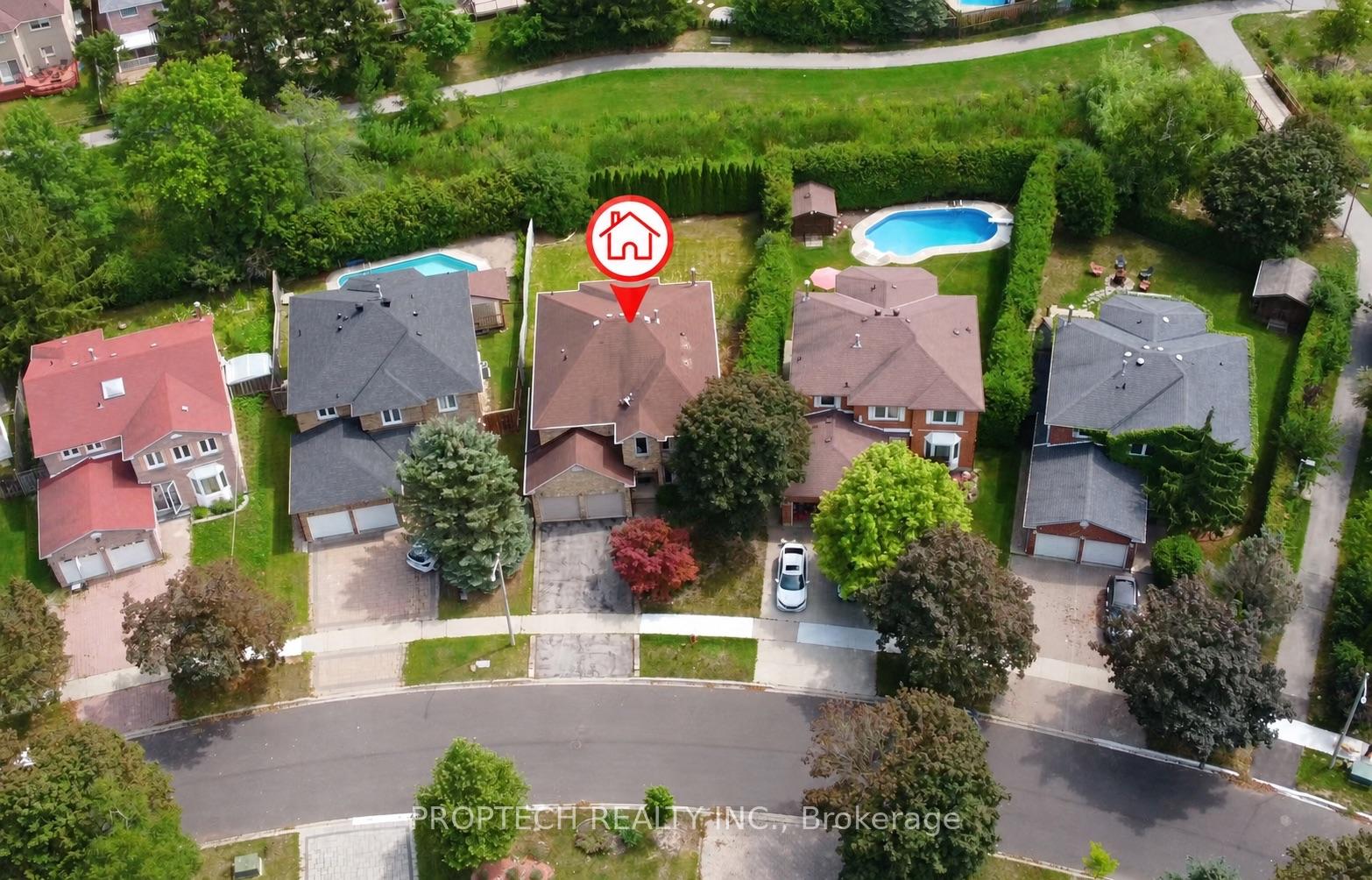 Photo 3 of 47 Topham Crescent, Richmond Hill, Westbrook — HOMEH