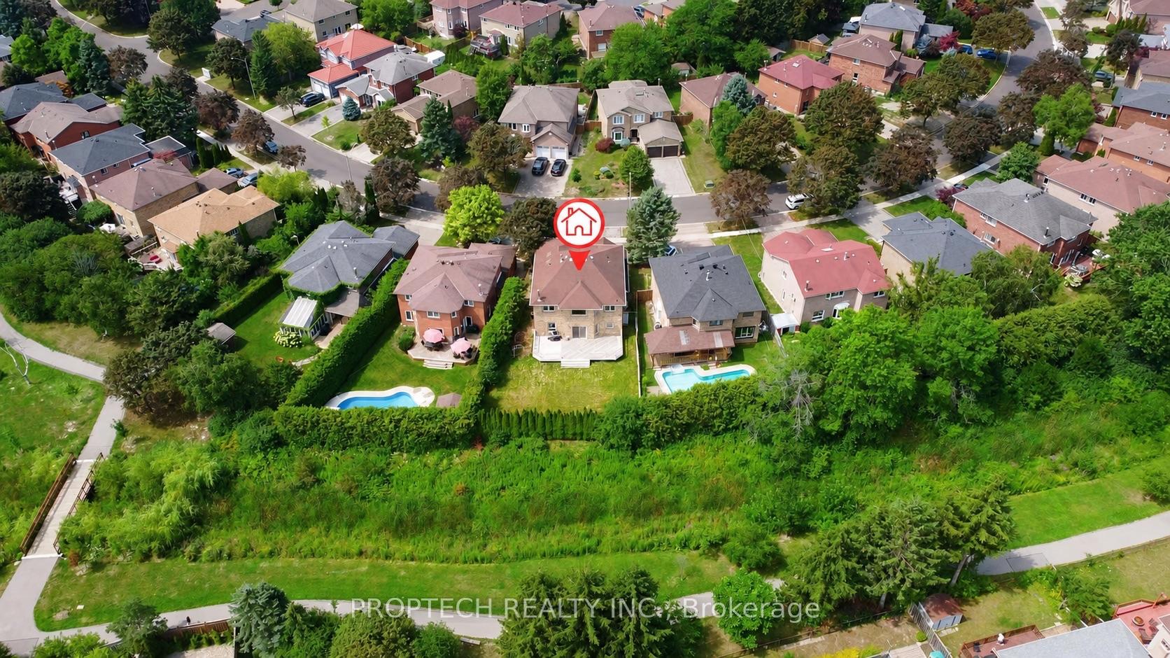Photo 4 of 47 Topham Crescent, Richmond Hill, Westbrook — HOMEH